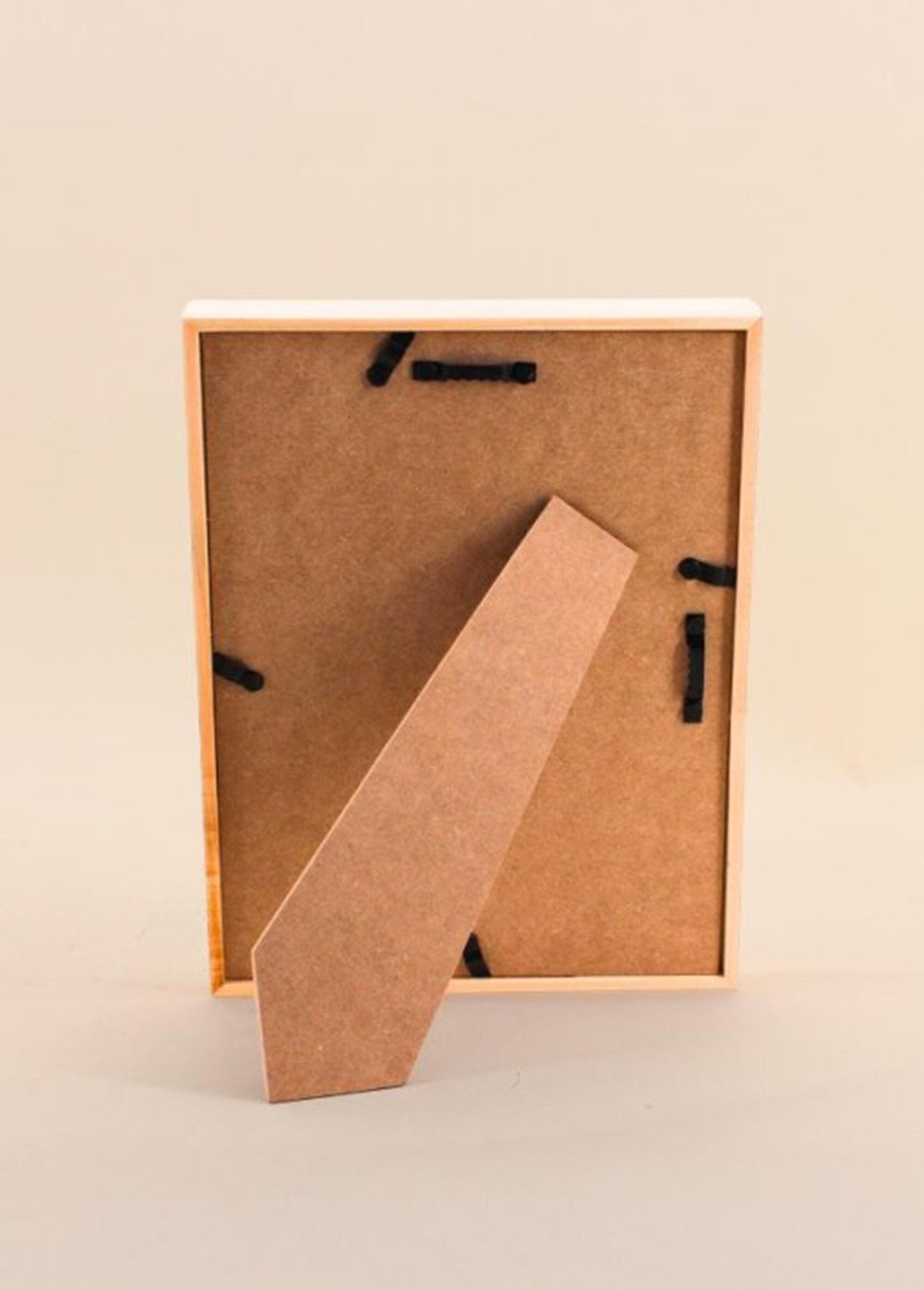 18x24cm_photo_frame_made_of_V2_certified_wood_Natural_DO1_slim