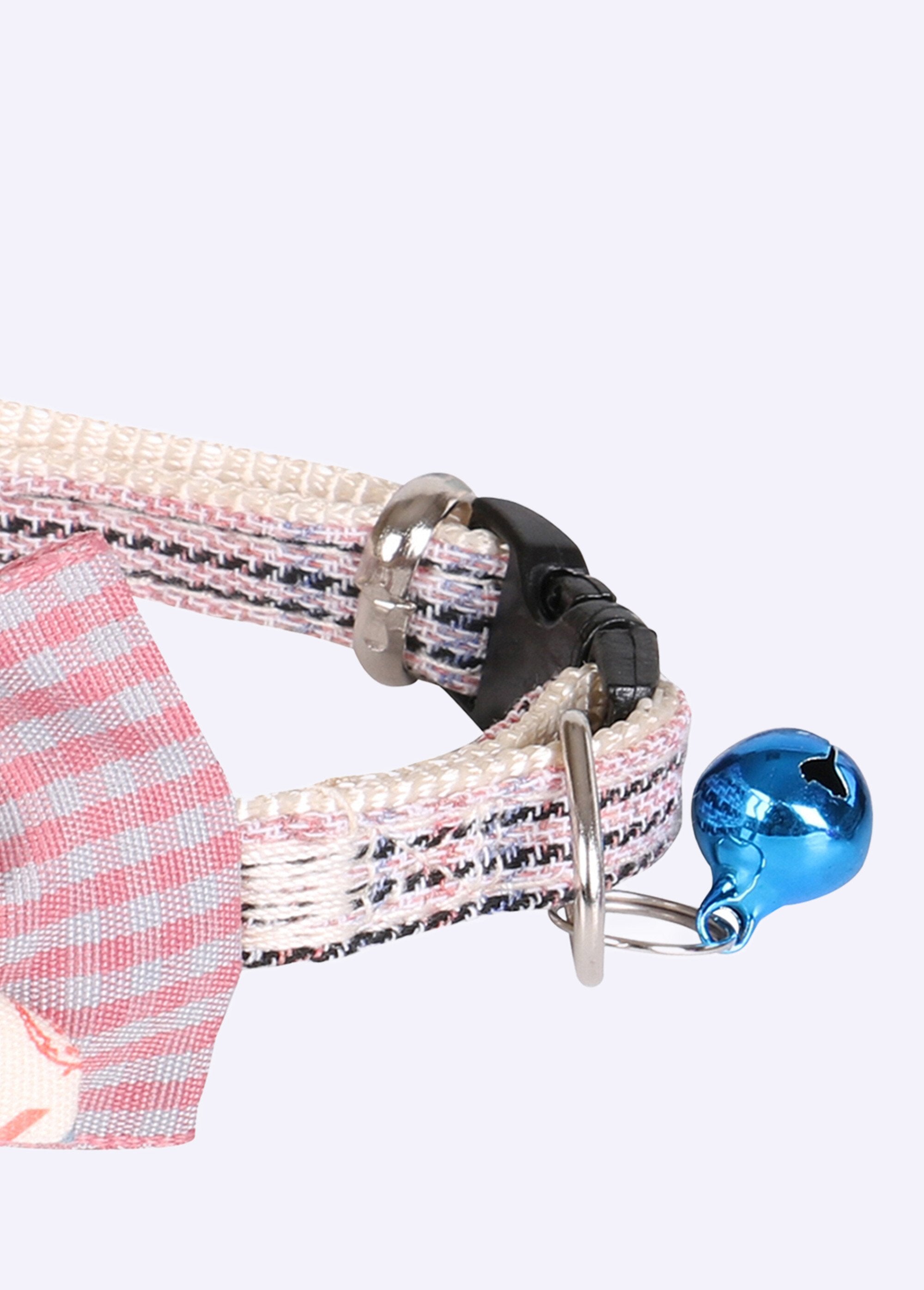 Cat_collar_with_bow_tie_and_bell_Pink_DE1_slim