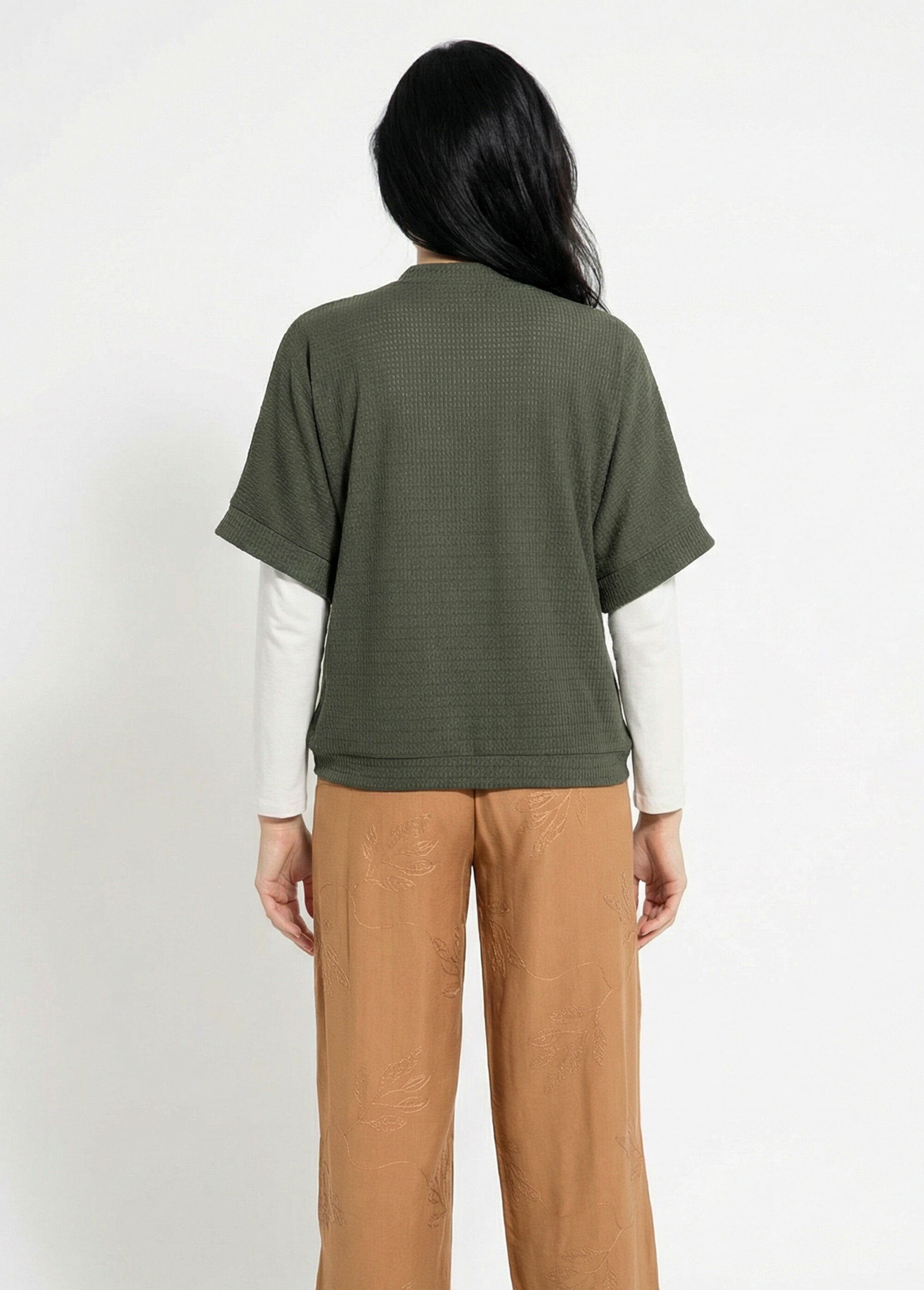 Waffle_knit_bolero_vest_Khaki_DO1_slim