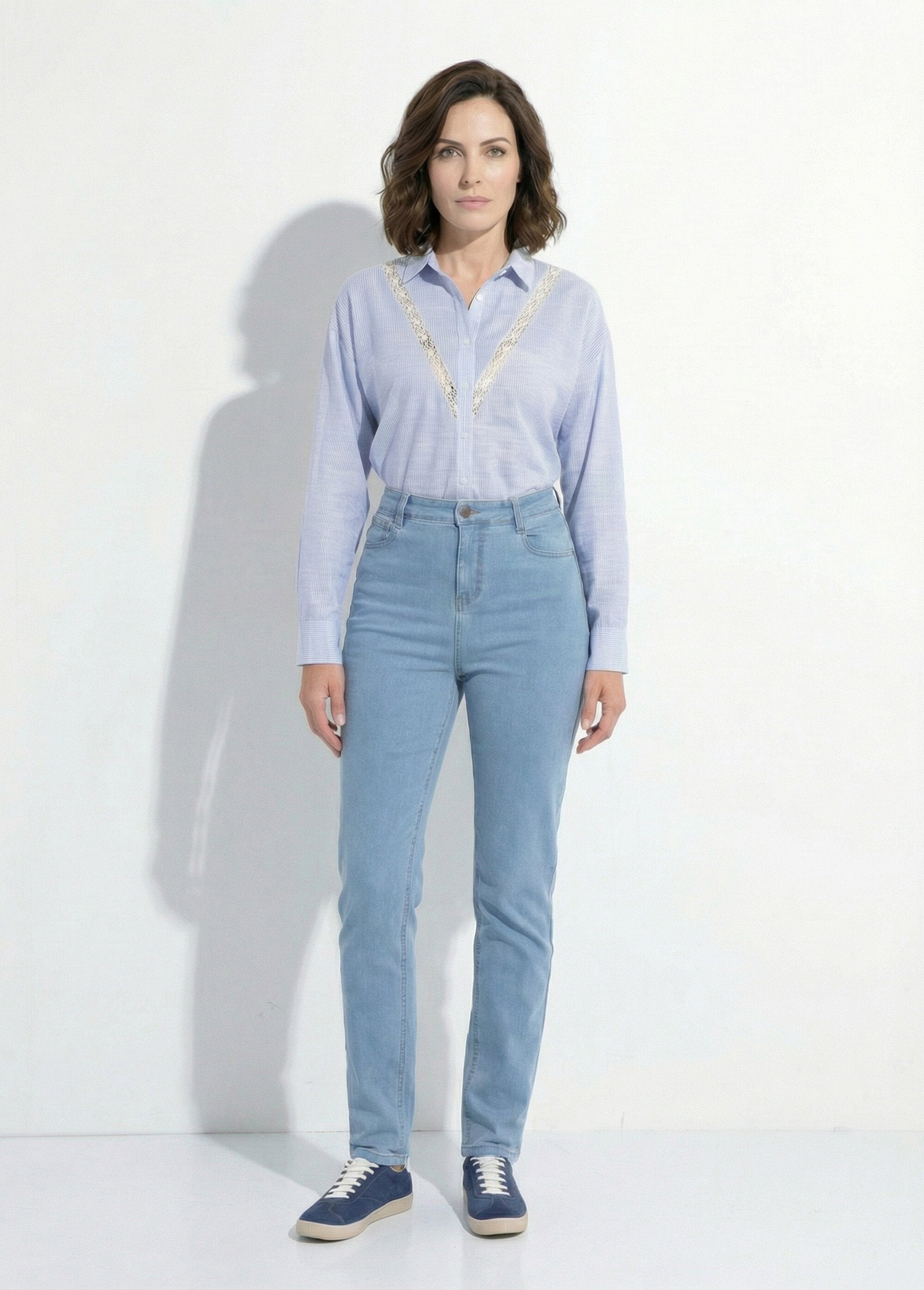 High-waisted_straight-leg_jeans_Bleached_SF1_slim