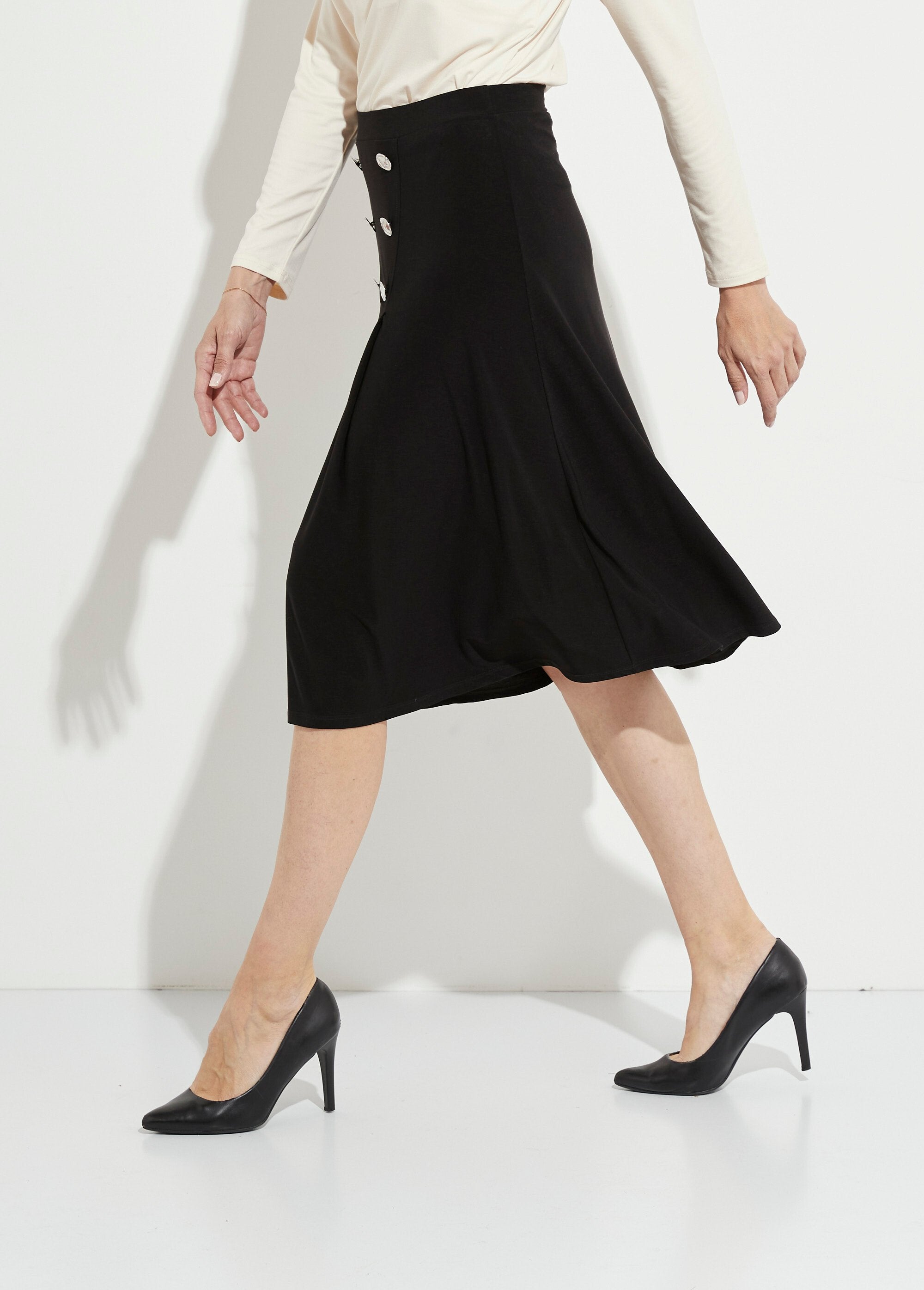 Mid-length_plain_knit_flared_skirt_with_bridge_Black_DR1_slim