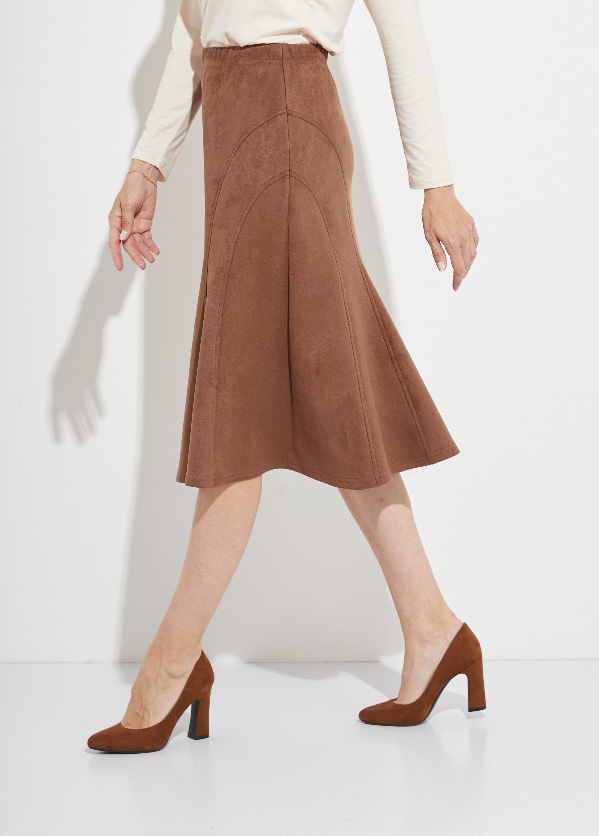 Long_flared_suede_knit_skirt_camel_DR1_slim