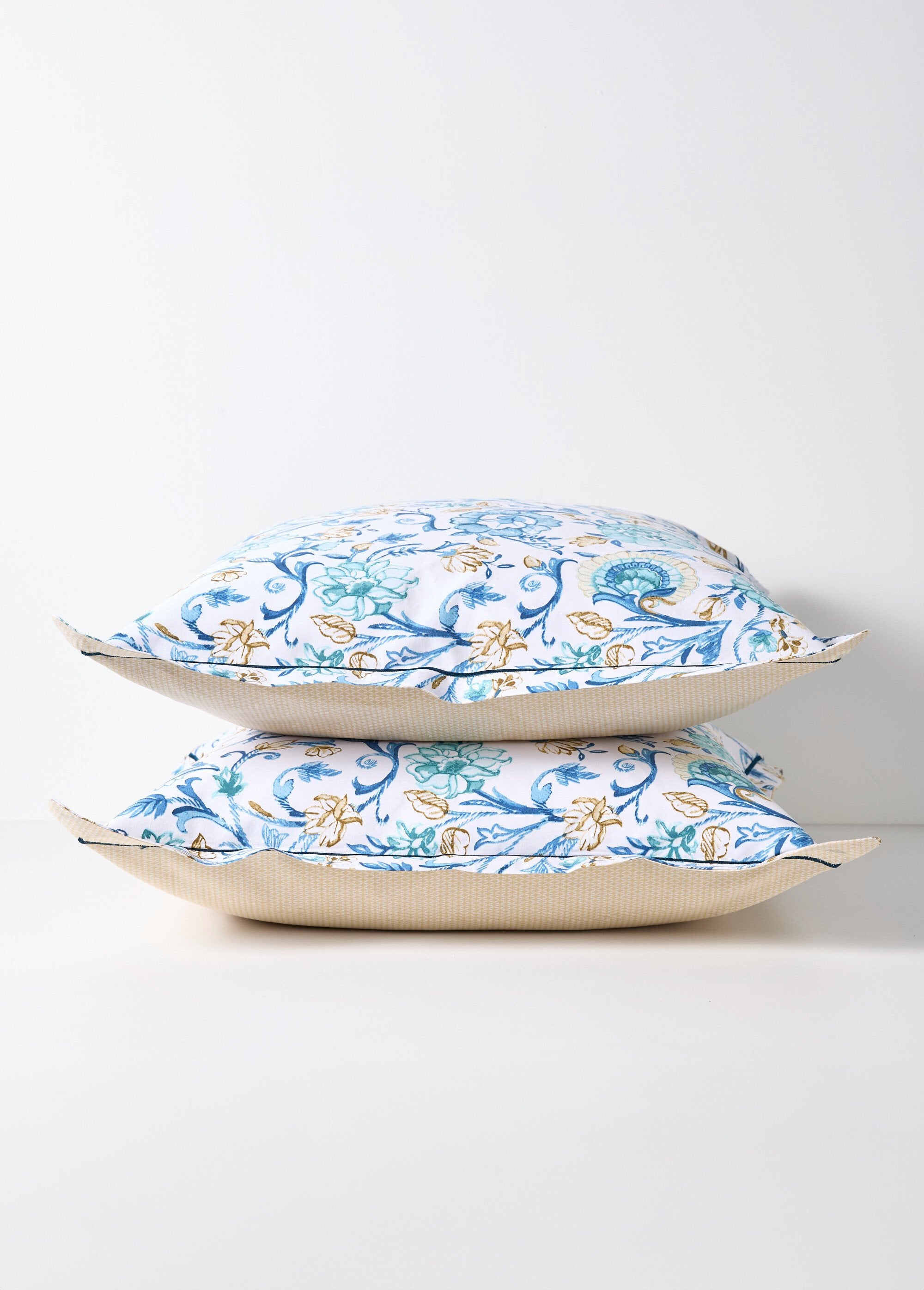 4-piece_bed_set_with_flat_sheet,_camellias_Blue_DE1_slim