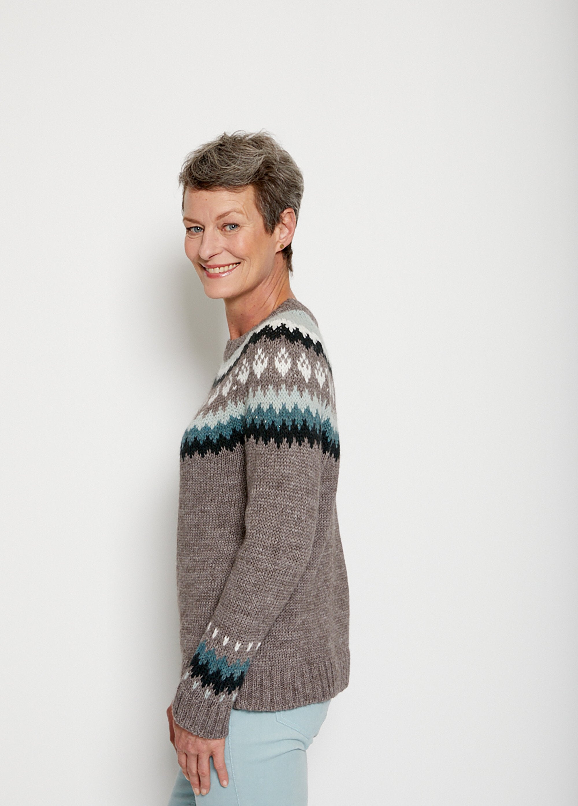 Plain_placed_jacquard_sweater_Taupe_and_green_DR1_slim