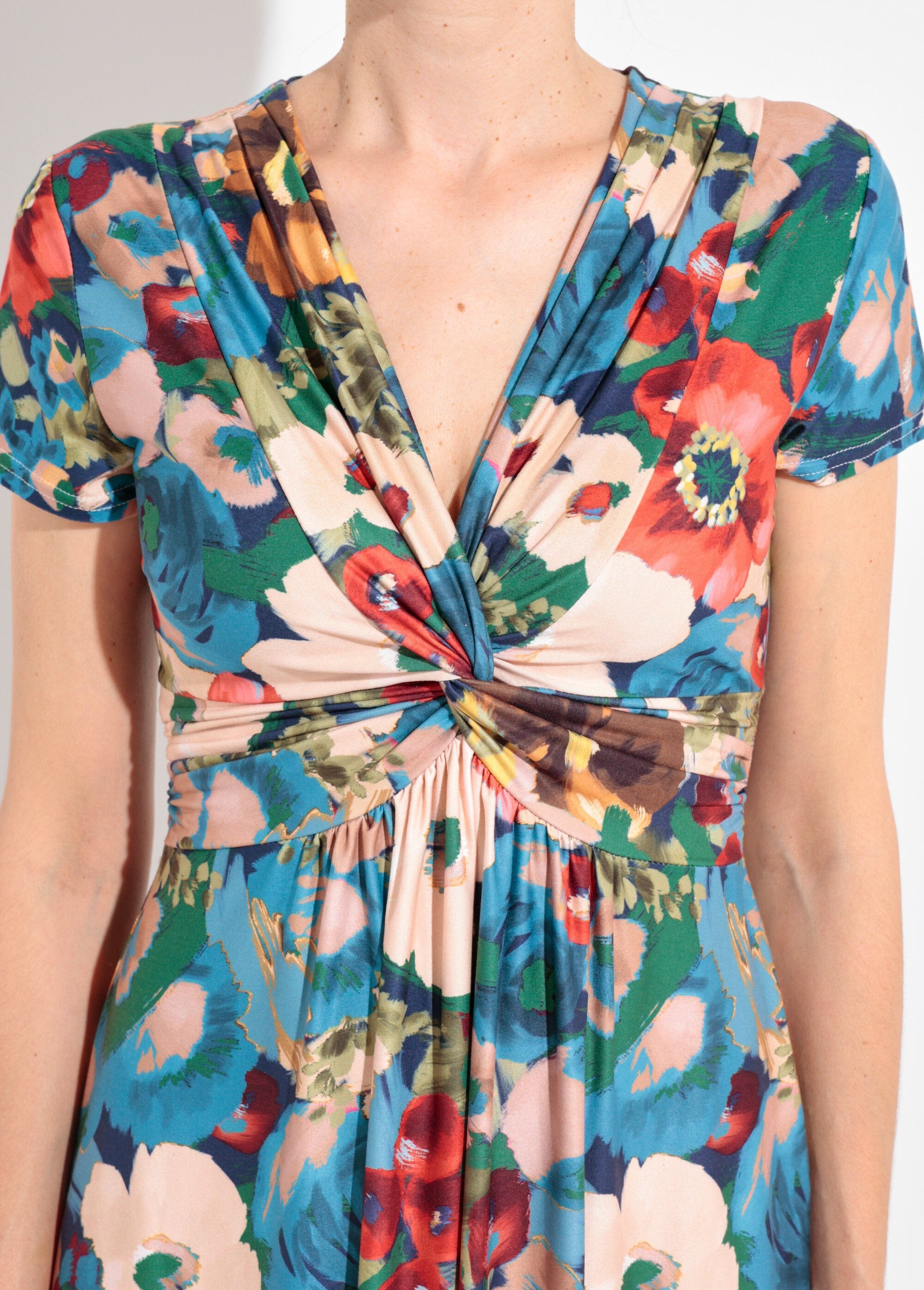 Short-sleeved_poppy_print_dress_Blue_and_red_DE1_slim