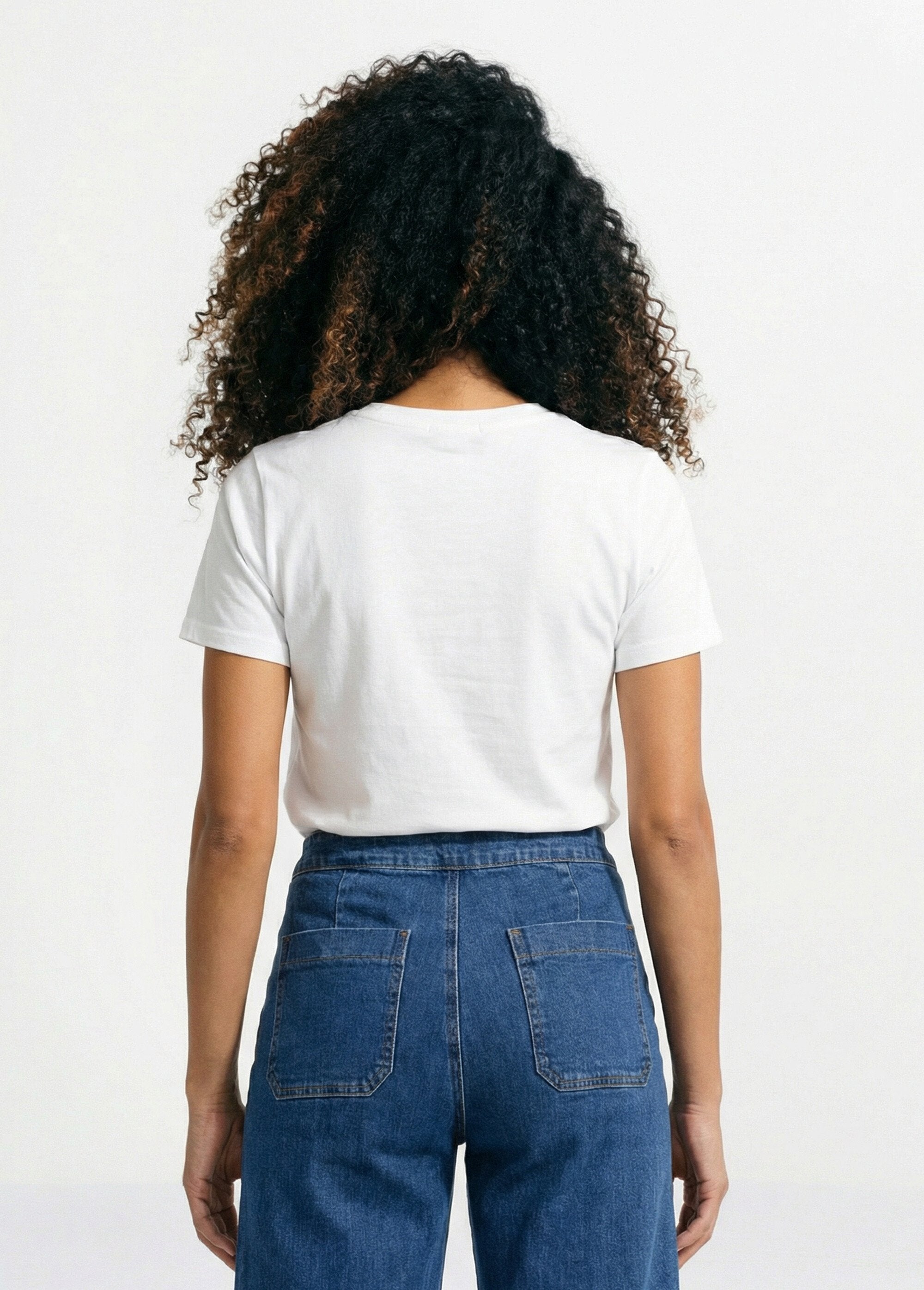 White_T-shirt,_Surfing_Club_screen_print_White_DO1_slim