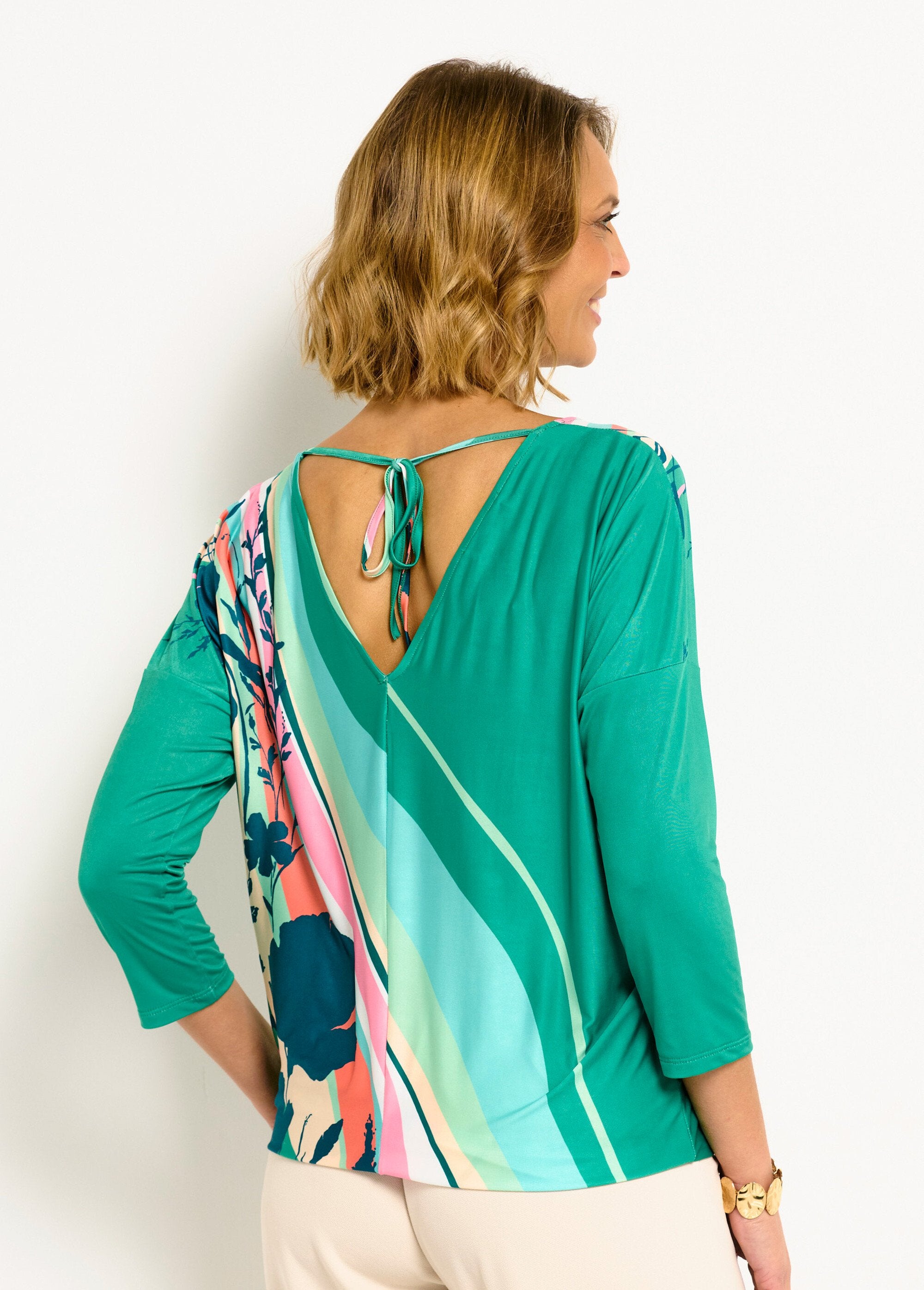 3/4_sleeve_patterned_blouse_T-shirt_Green_and_pink_DO1_slim