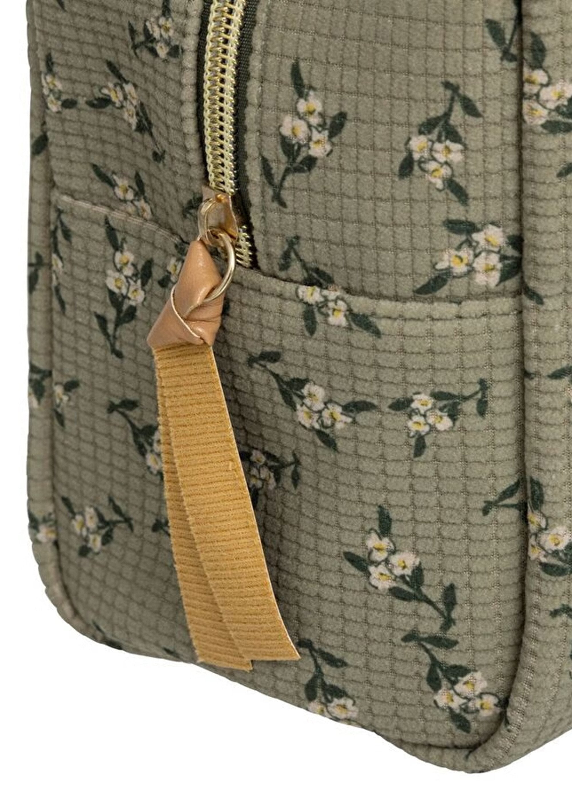 Floral_zipped_toiletry_bag_Green_DE2_slim