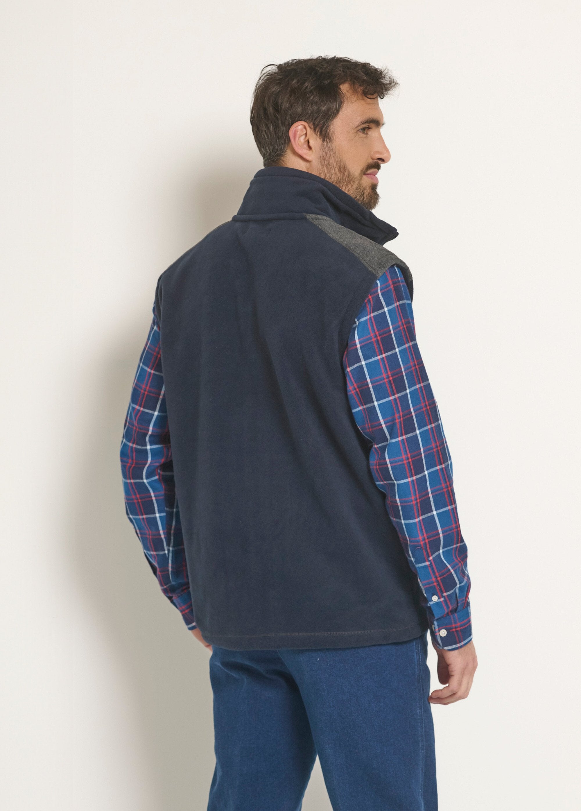 Two-tone_fleece_sleeveless_jacket_Marine_DO1_slim