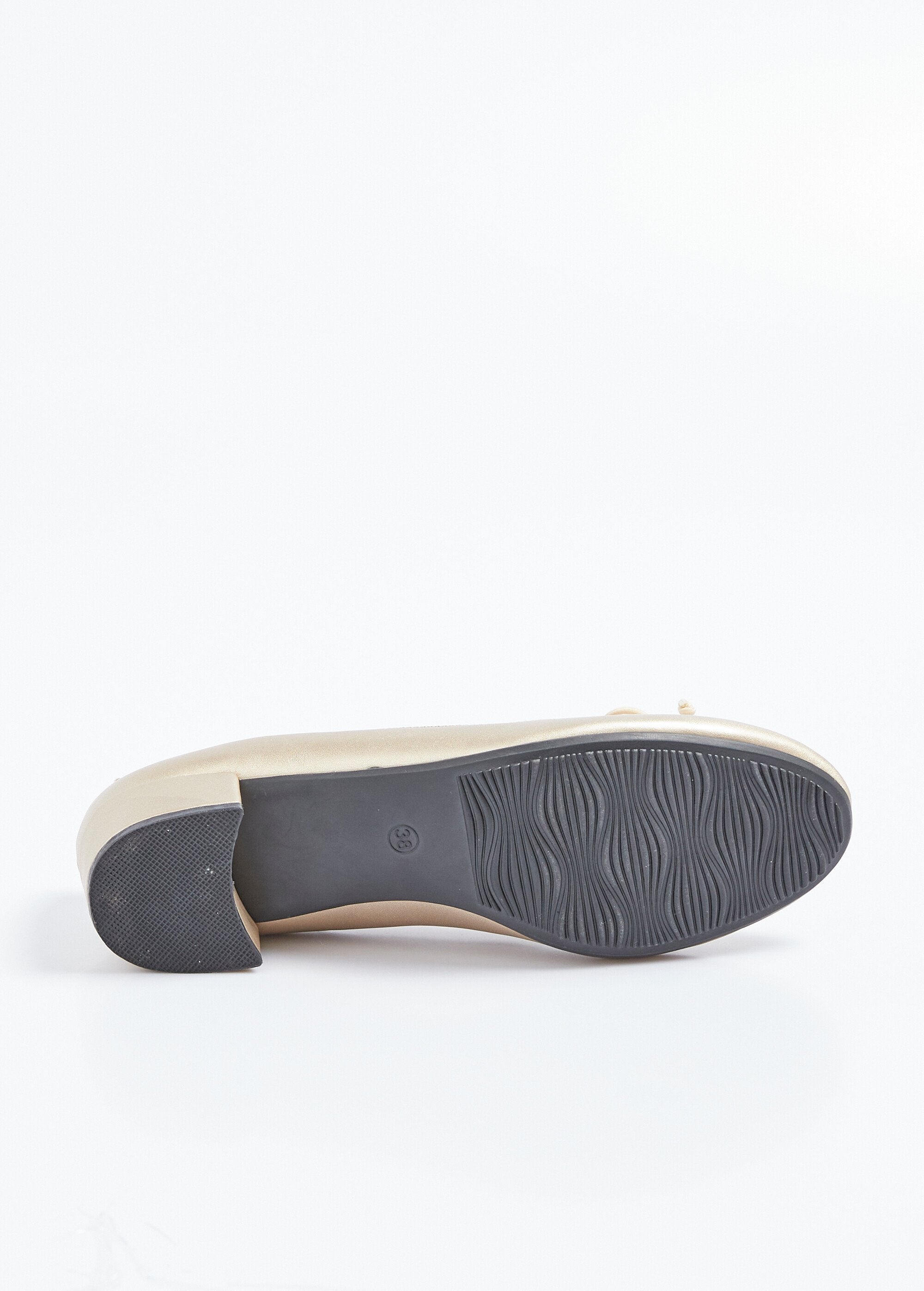 Ballerinas_with_small_heels,_comfortable_width,_fancy_bow_Golden_UN1_slim