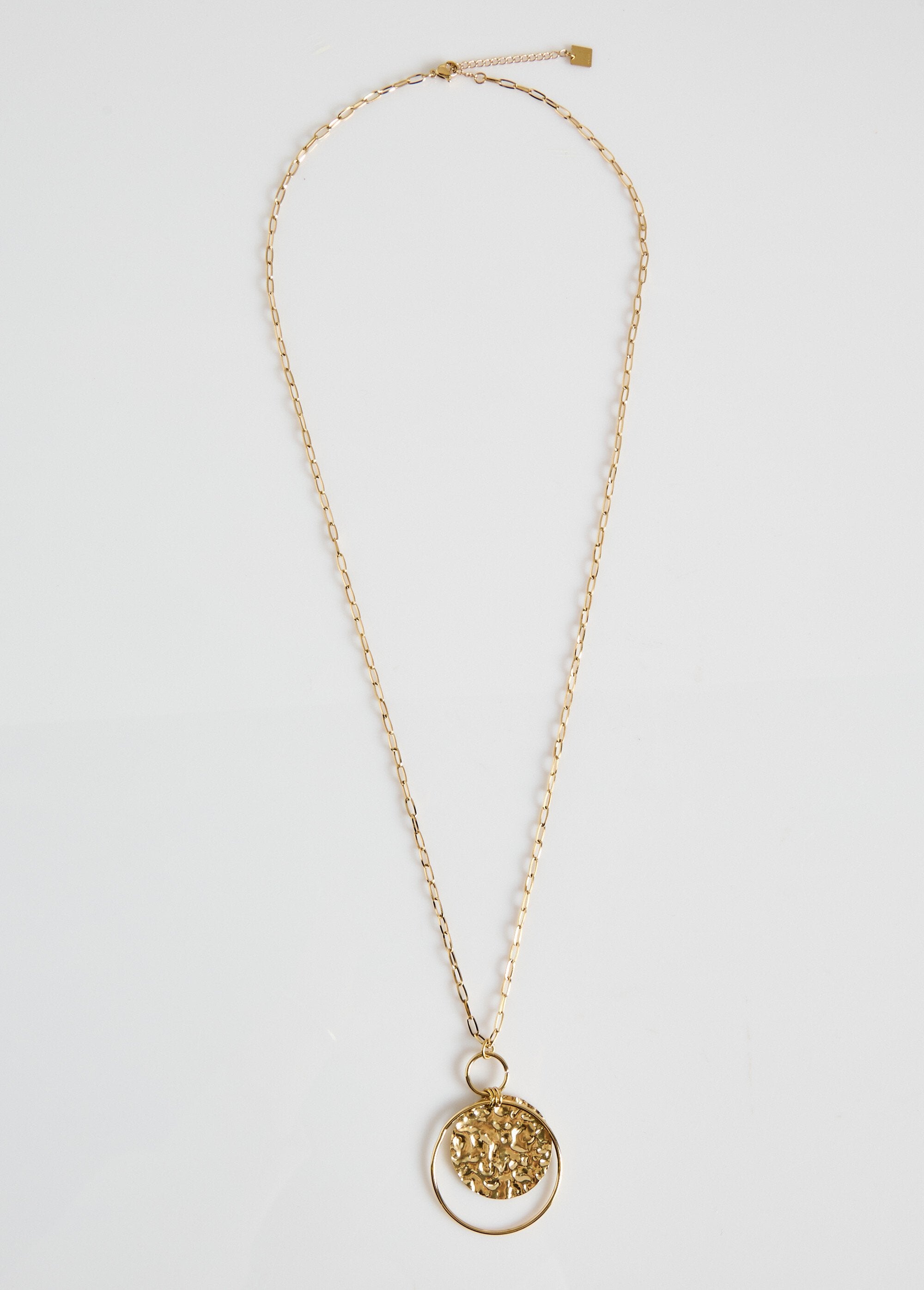 Stainless_steel_necklace_and_hammered_pendant_Golden_FA1_slim
