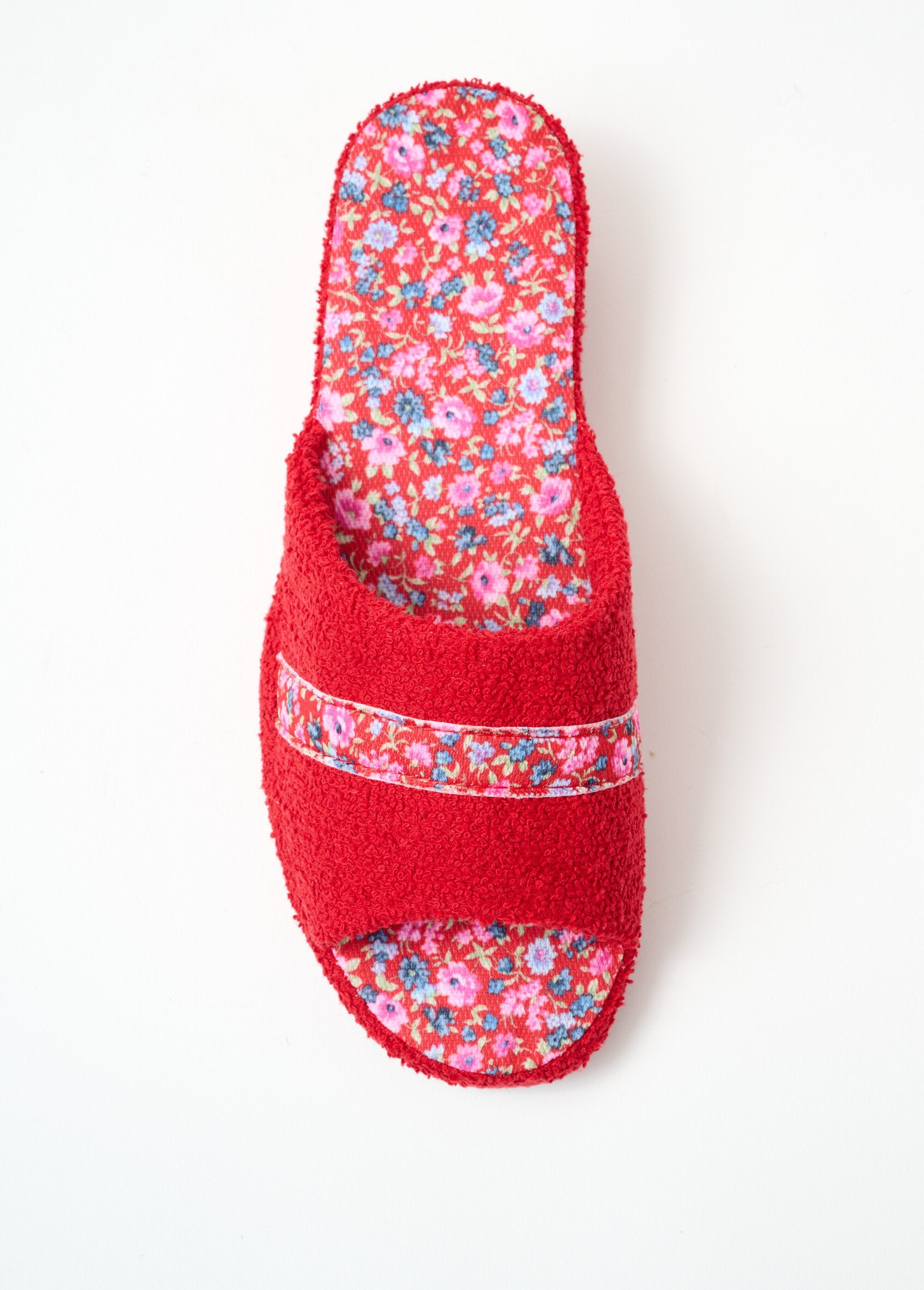 Comfort_width_canvas_mule_slippers_Red_OV1_slim