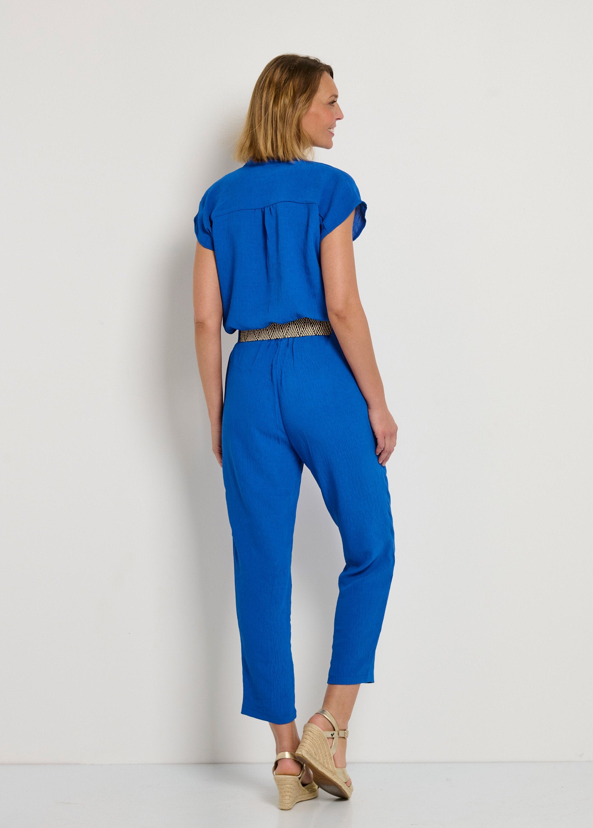 Embossed_wrap_jumpsuit_+_belt_Royal_blue_DO1_slim