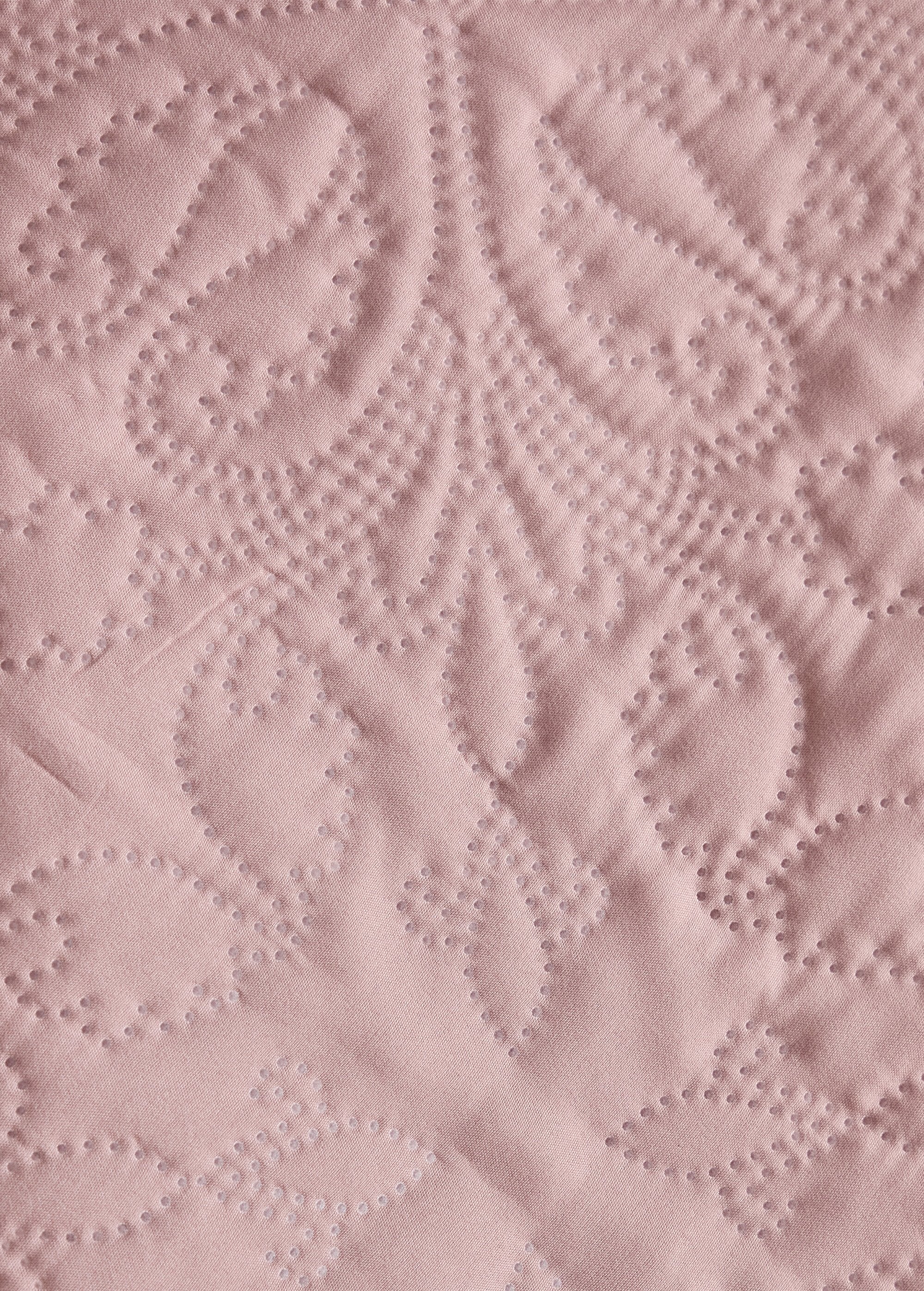 Couvre-lit_motif_floral_effet_relief_Bois_de_rose_DE2_slim