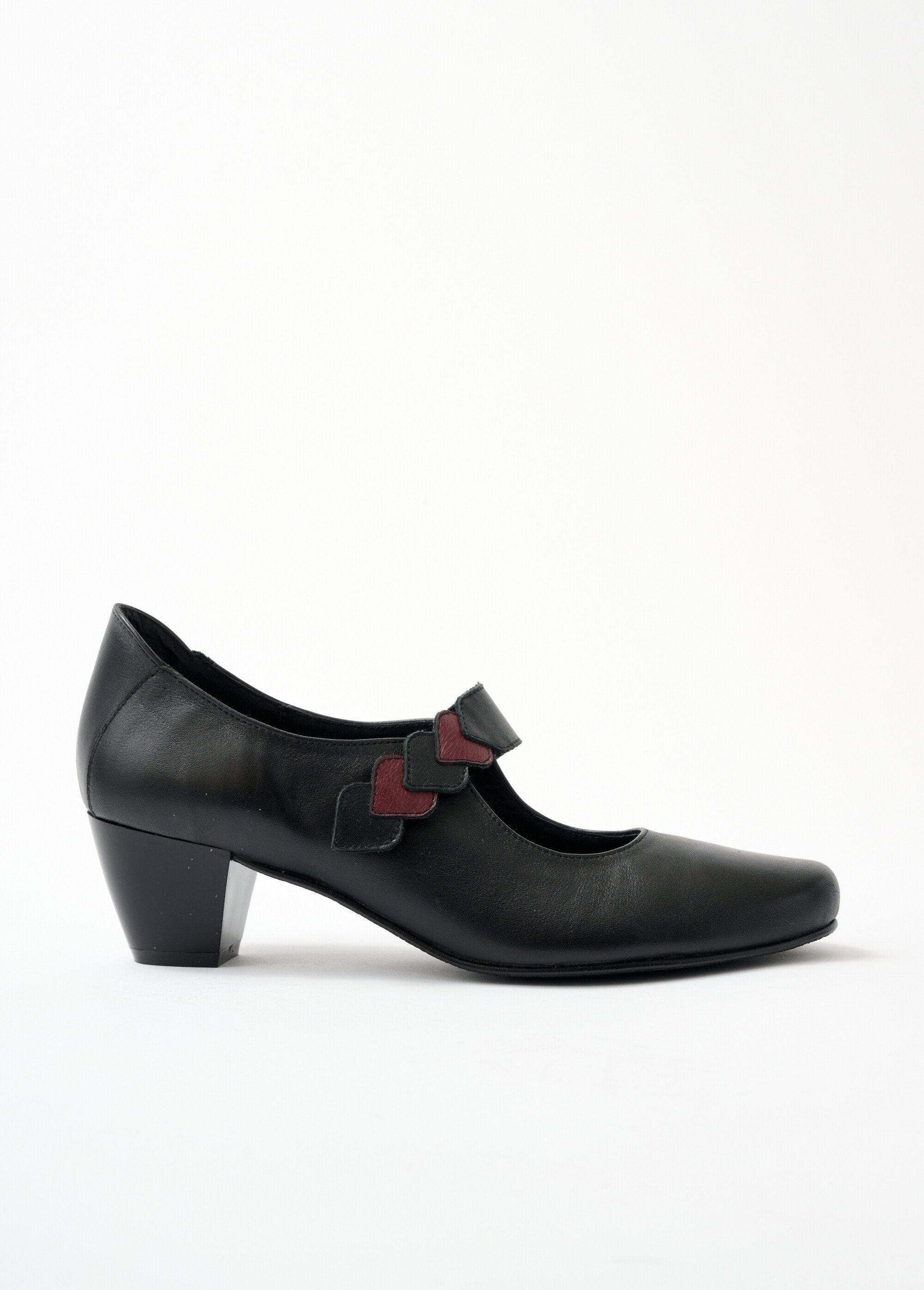 Wide_comfort_leather_neckline_with_heel_Black_DR1_slim