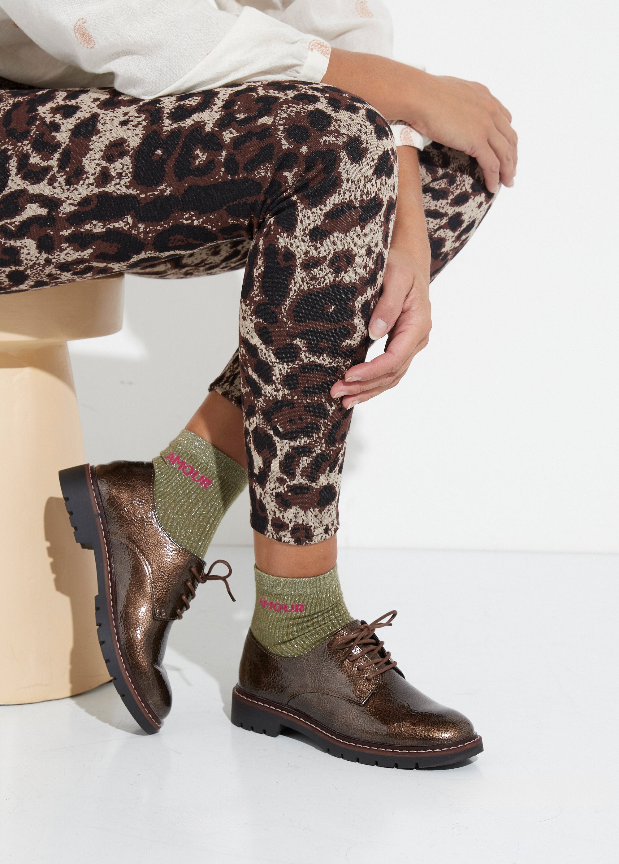 Derbies_vernis_tendance_à_lacets_Bronze_SF1_slim