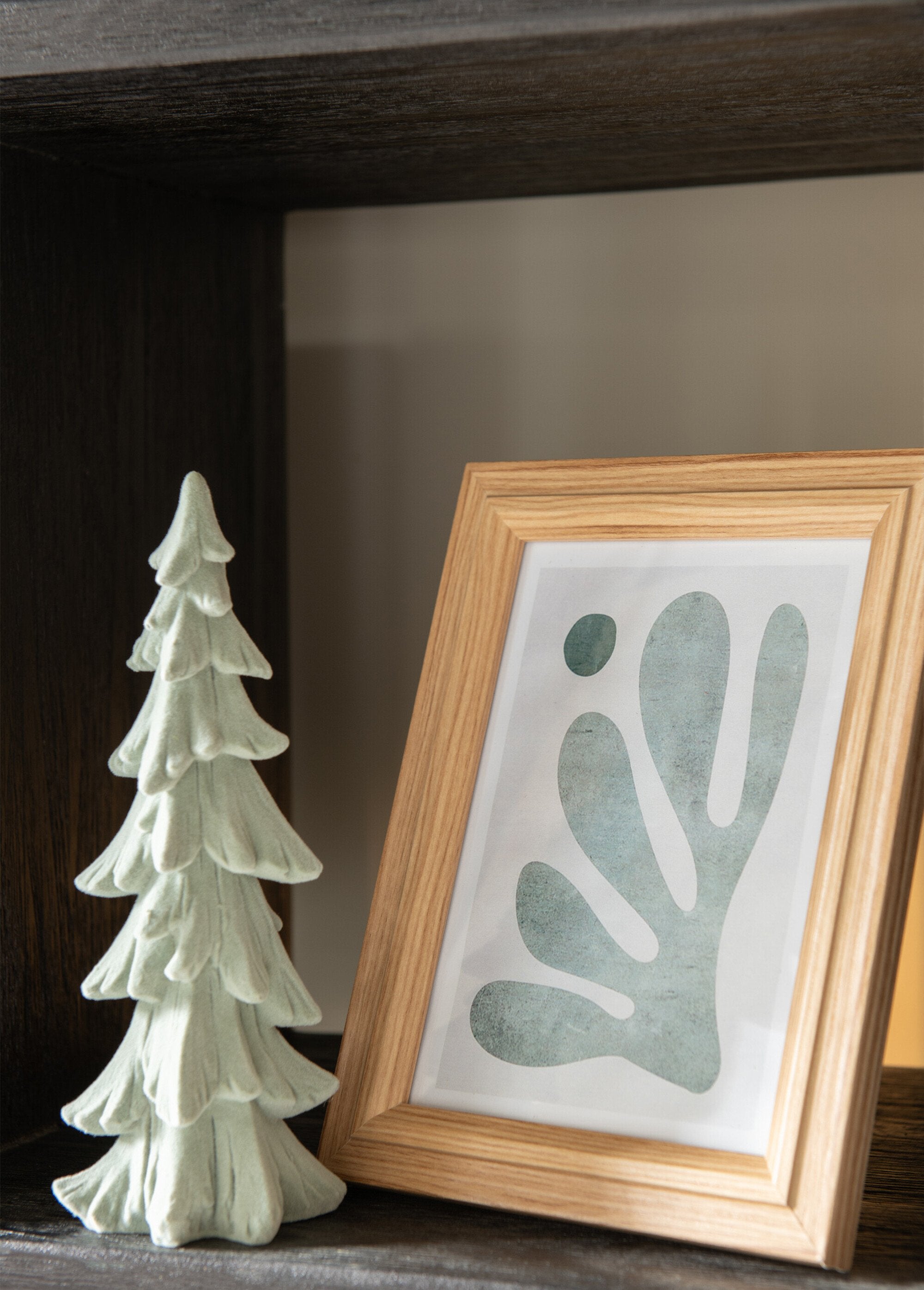 Decorative_resin_tree_to_place_Mint_DE1_slim