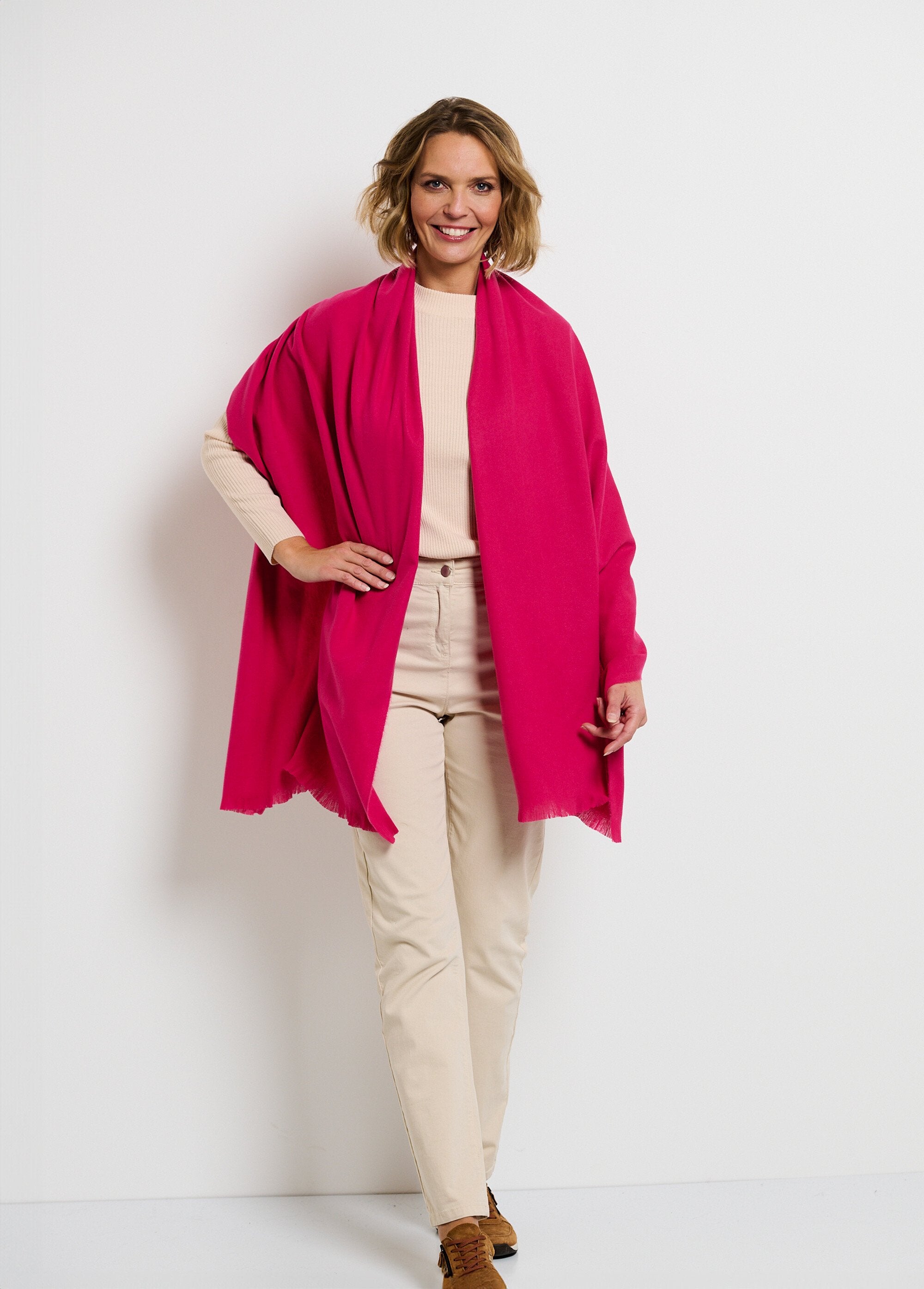 Echarpe_tendance_chaude_petites_franges_Fuchsia_SF1_slim