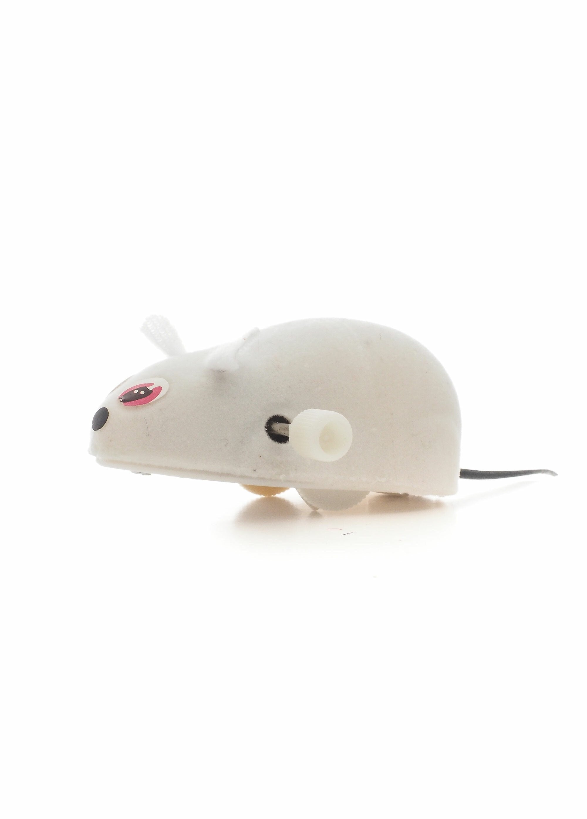 Friction_Mouse_Cat_Toy_White_FA1_slim