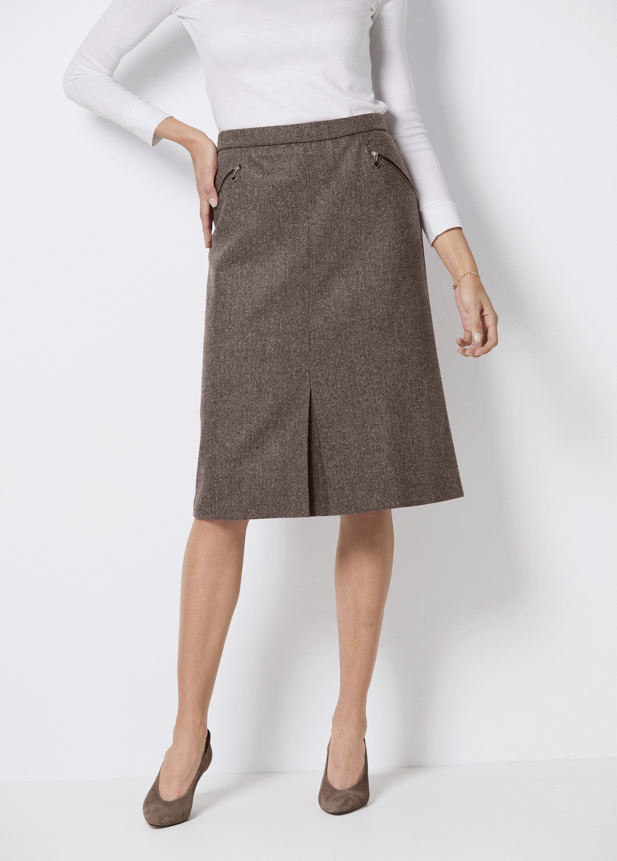 Herringbone_or_heather_skirt_length_65_cm_with_wool_Brown_chevrons_FA1_slim