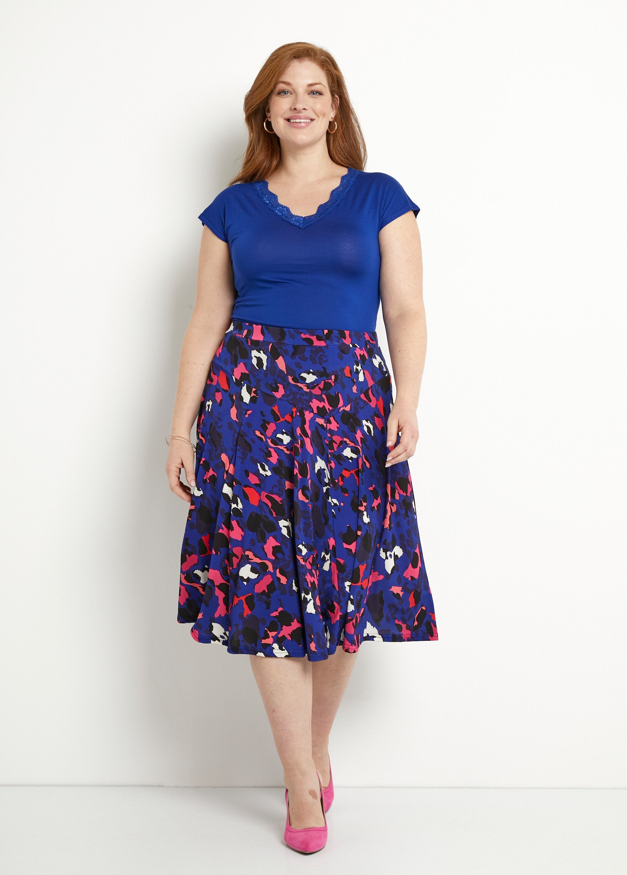 Leopard_print_mid-length_flared_skirt_Blue_and_fuchsia_SF1_curvy