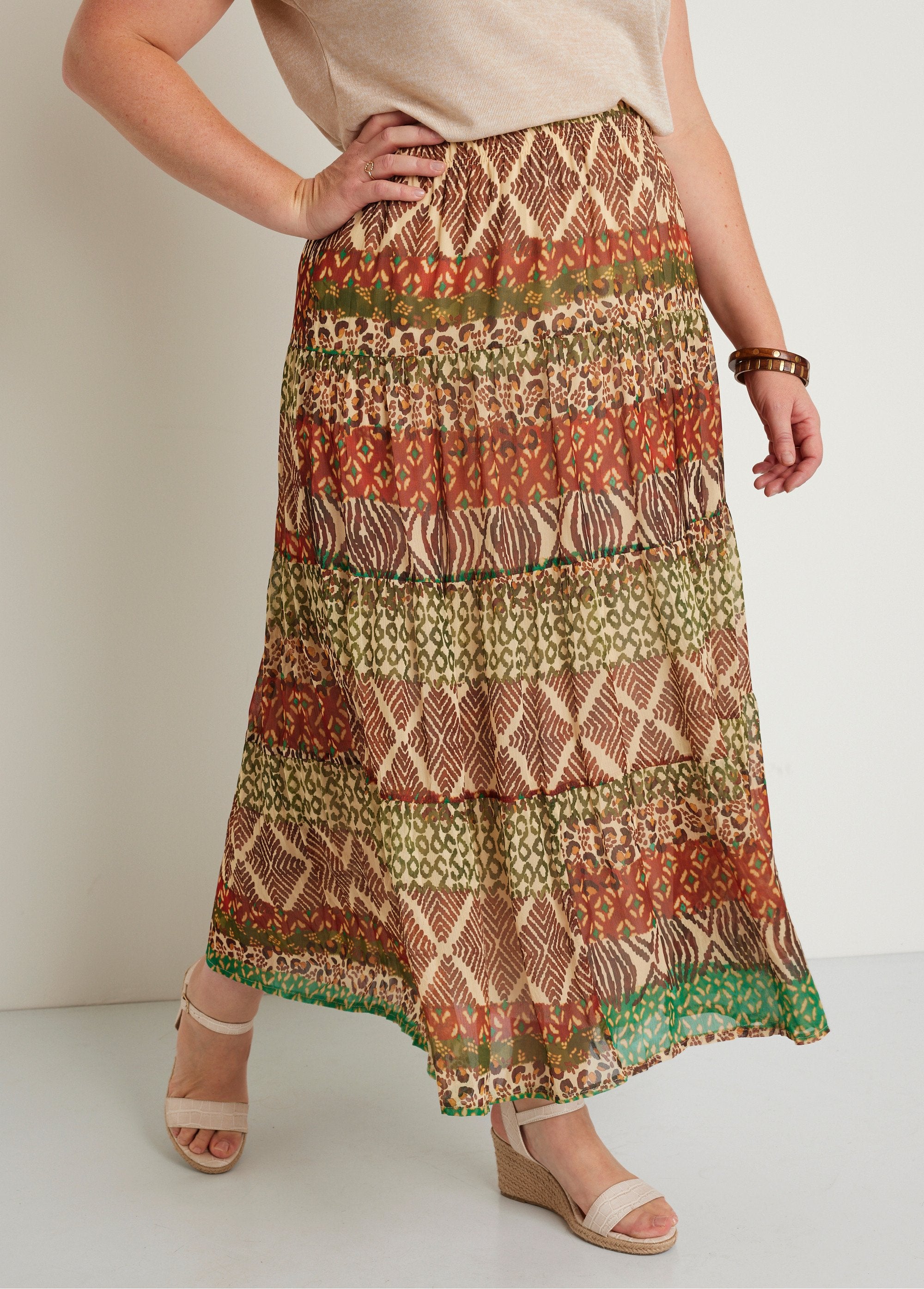 Long_flared_skirt_with_printed_veil_Brown_and_green_FA1_curvy