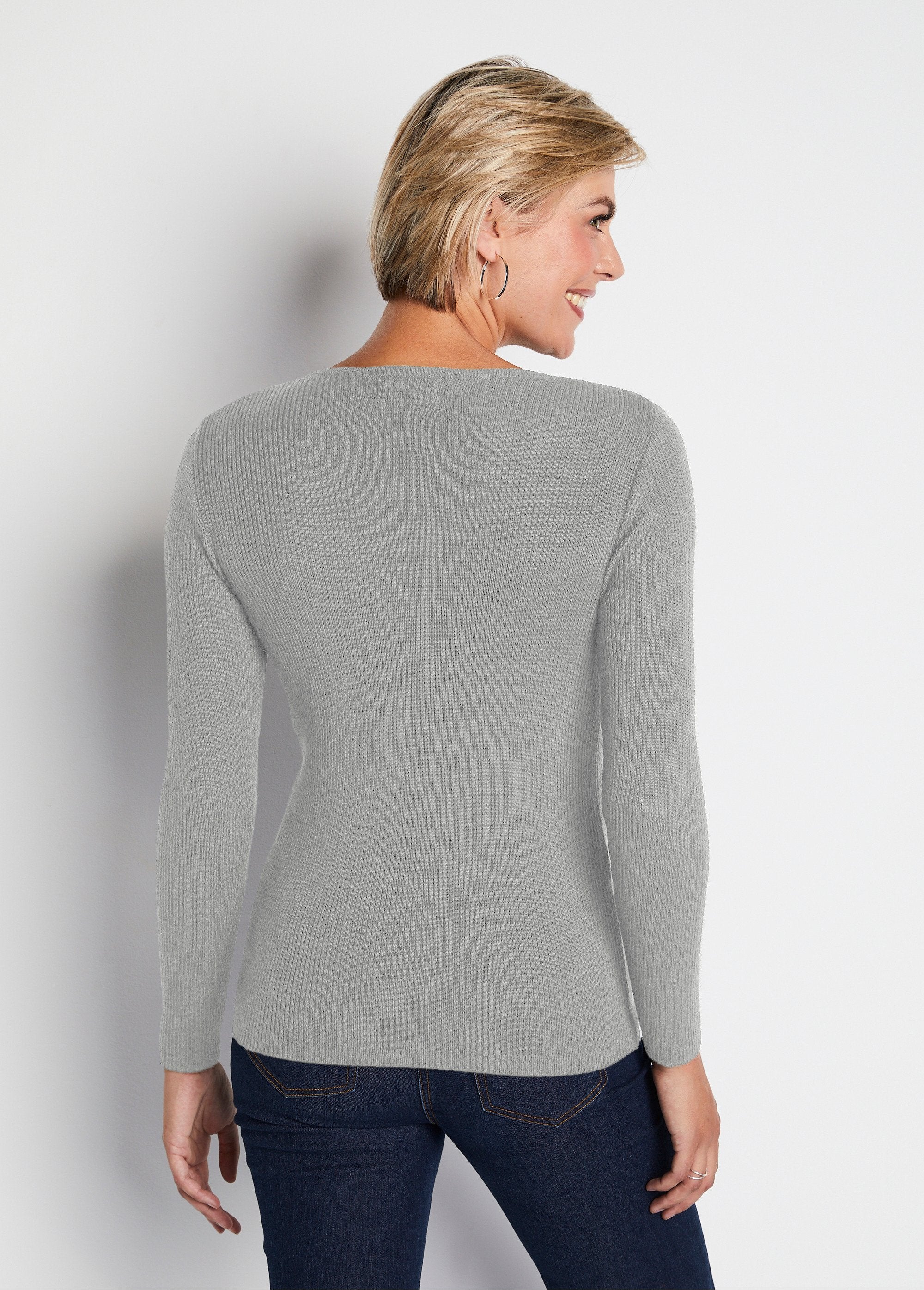 Warm_round_neck_merino_wool_sweater_Heather_gray_DO1_slim