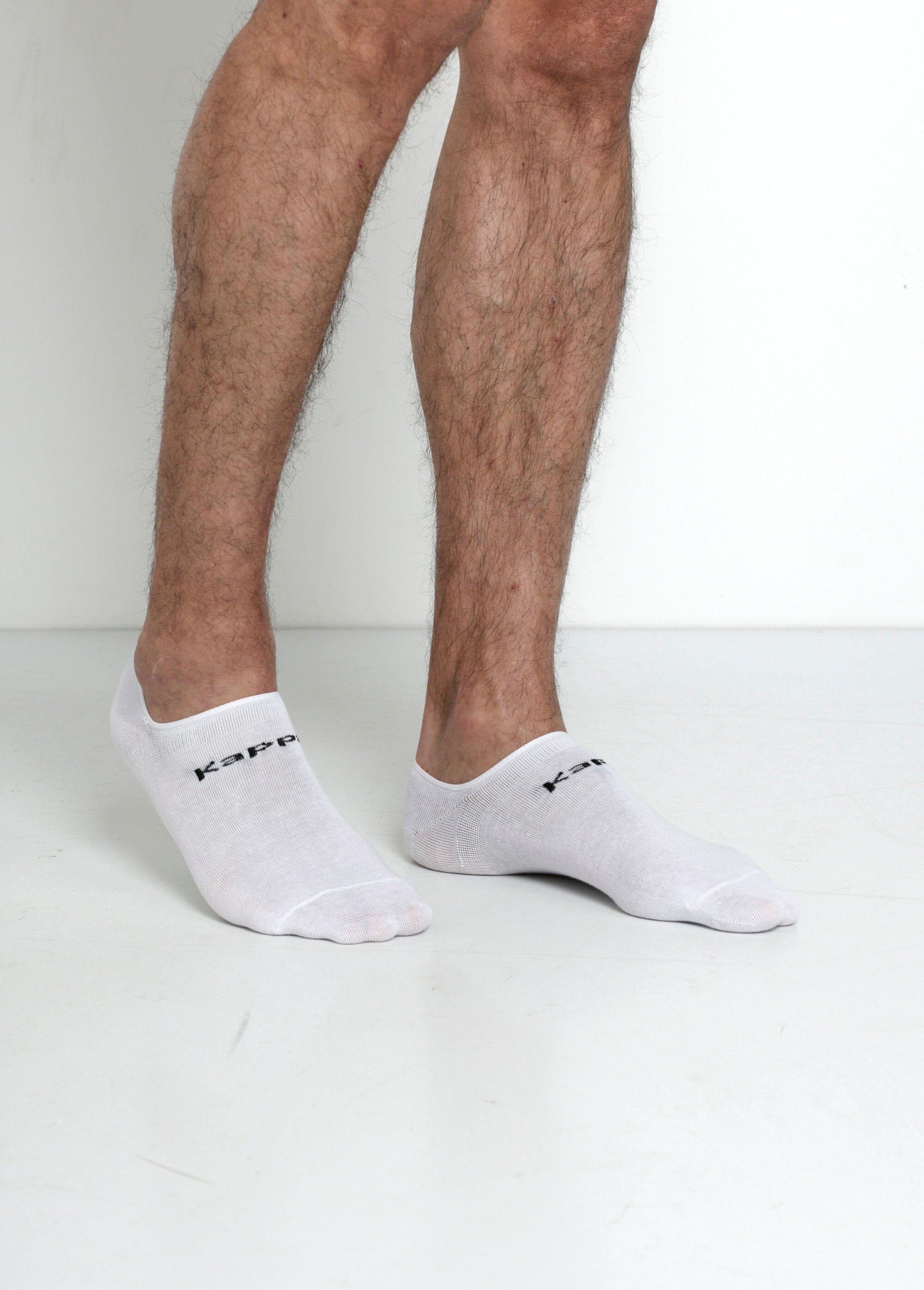 Pack_of_3_invisible_socks,_dark_White_FA1_slim