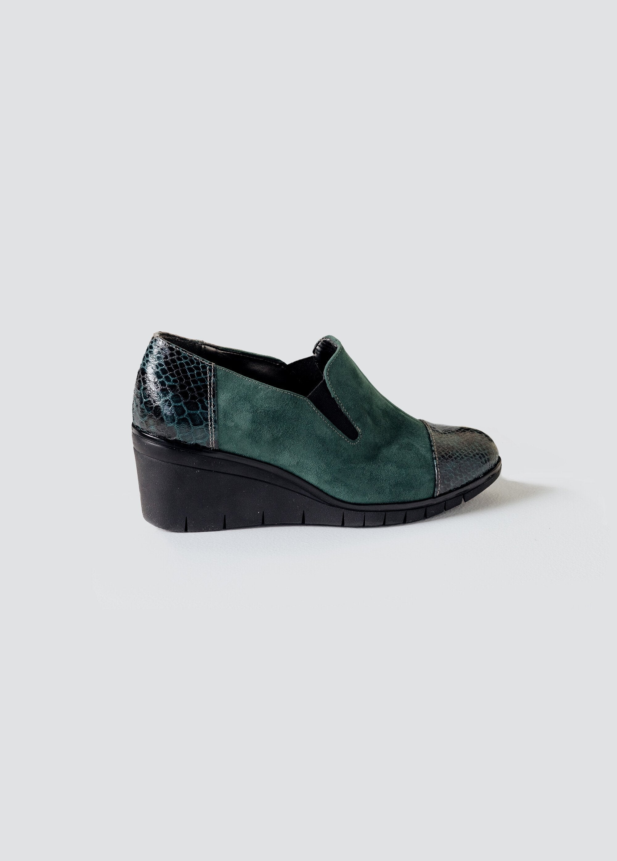 Elasticated_comfort_width_wedge_moccasins_Green_DO1_slim