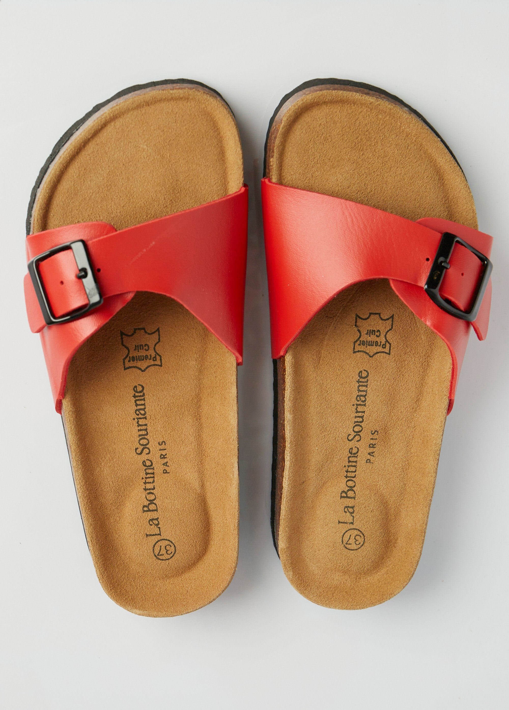 Mules_with_buckle_and_anatomical_sole_Red_OV1_slim