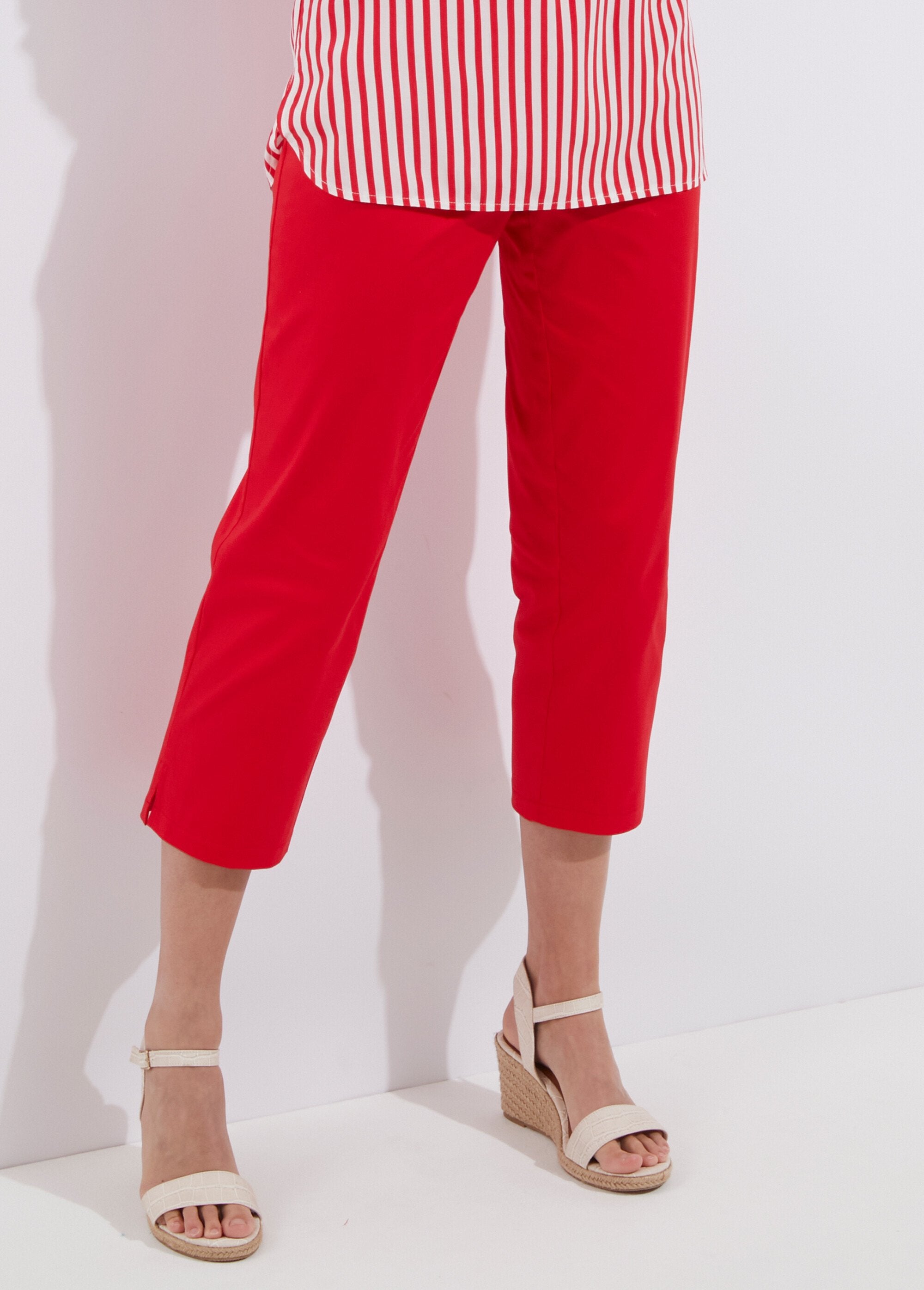 Semi-elasticated_waist_satin_cropped_pants_Red_FA1_slim