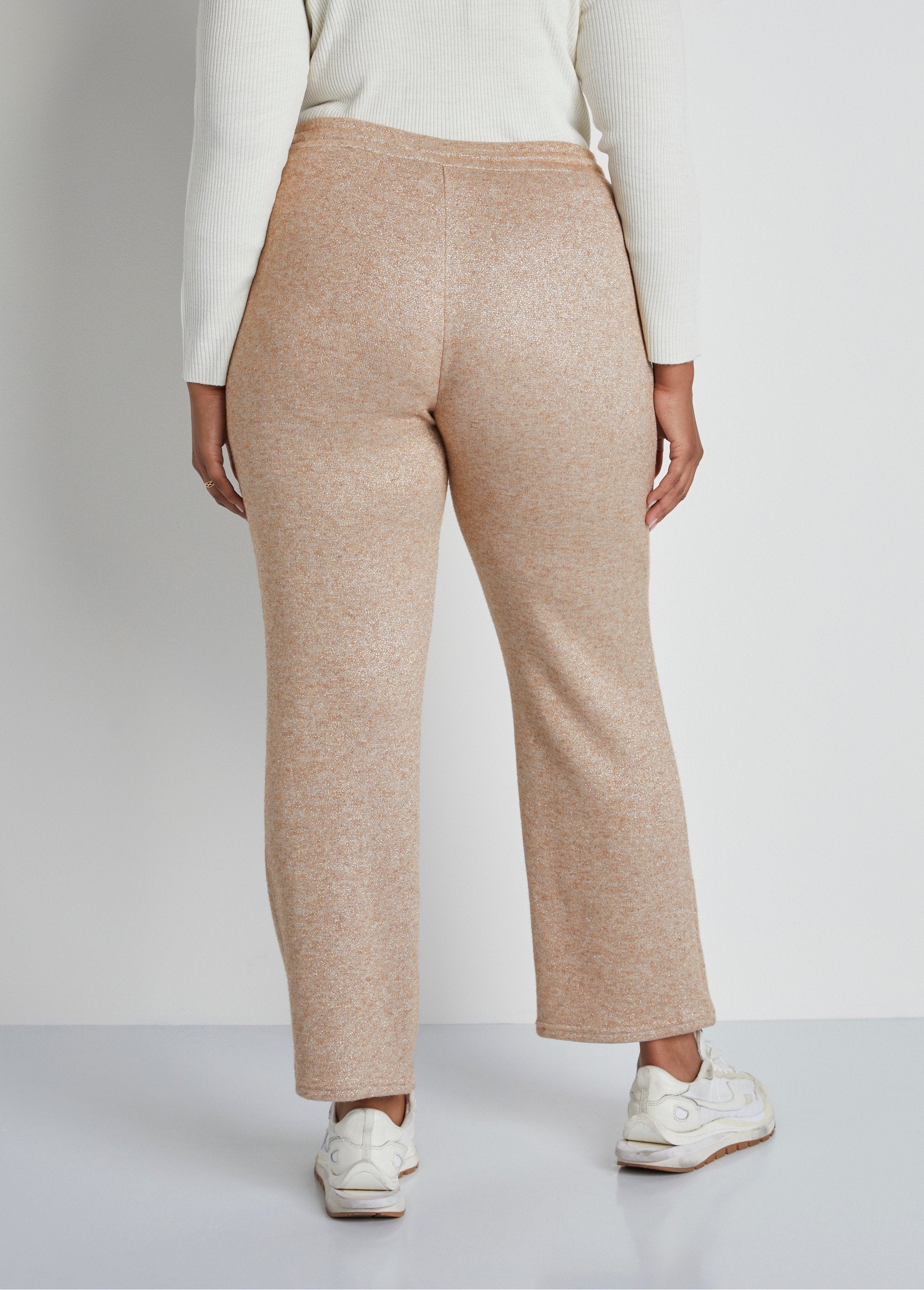 Shiny_knit_jogging_pants_Iridescent_beige_DO1_curvy