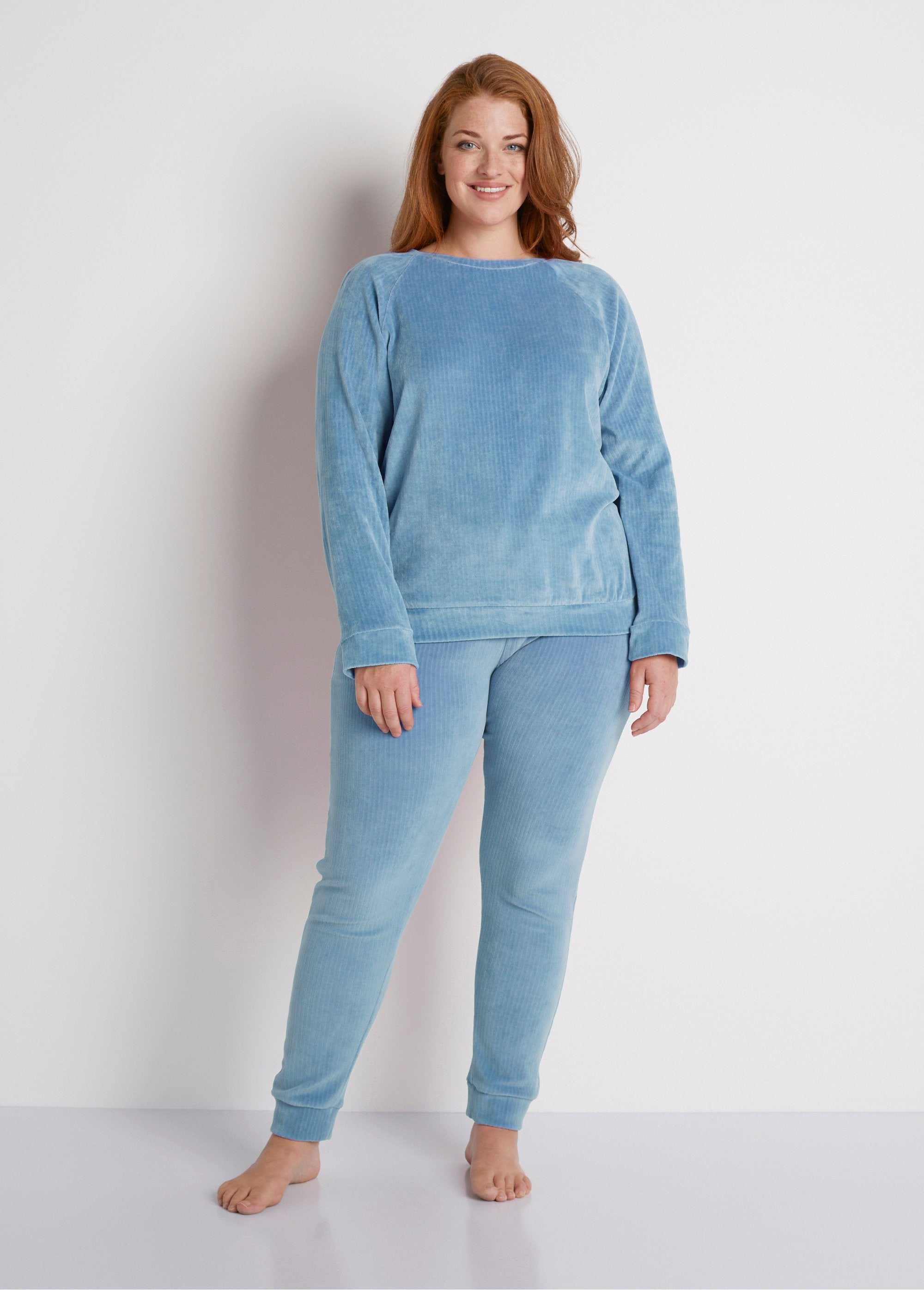 Corduroy_pajama_pants_Forget-me-nots_FA1_curvy