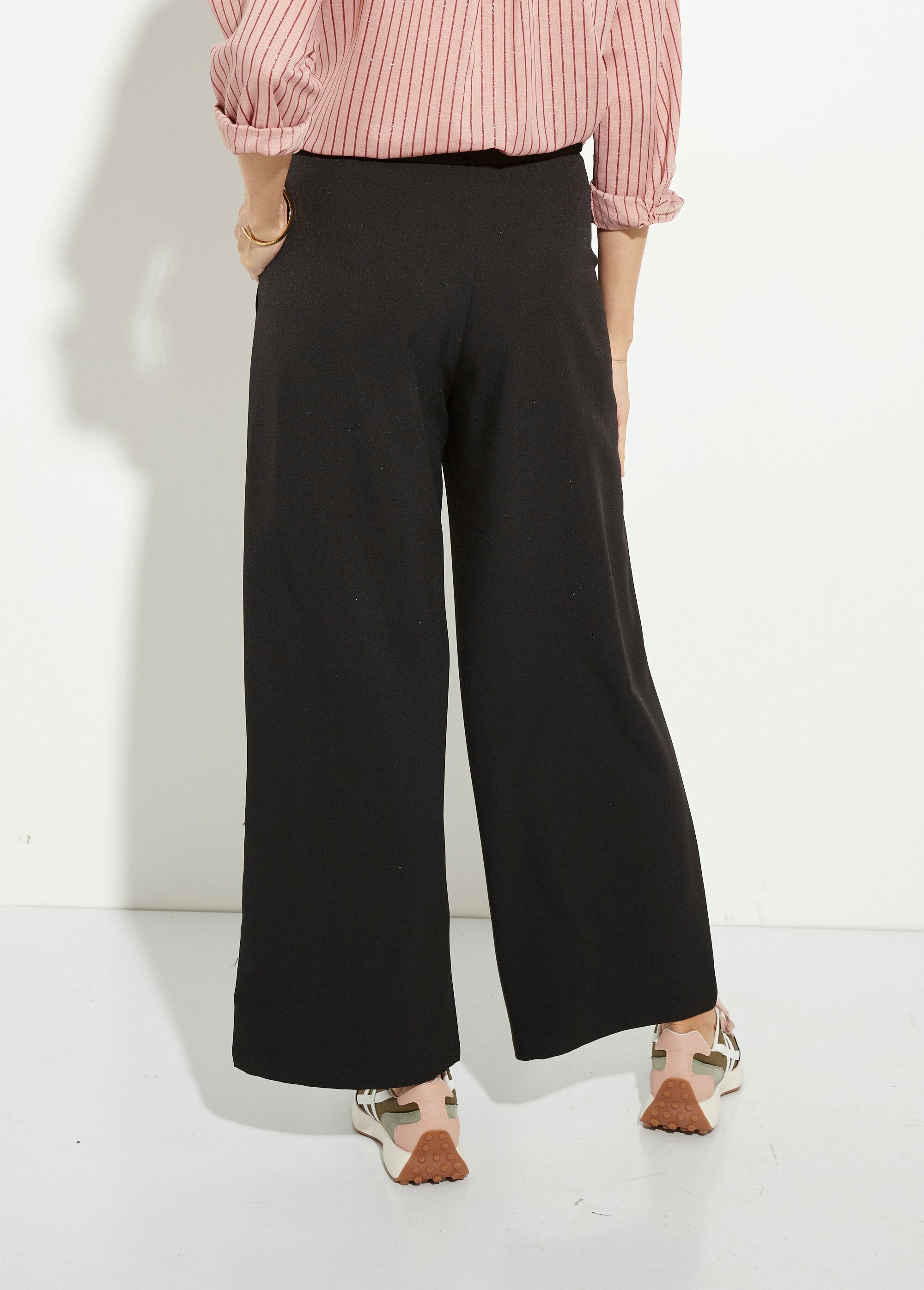 Elasticated_flowing_tailored_trousers_Black_DO1_slim