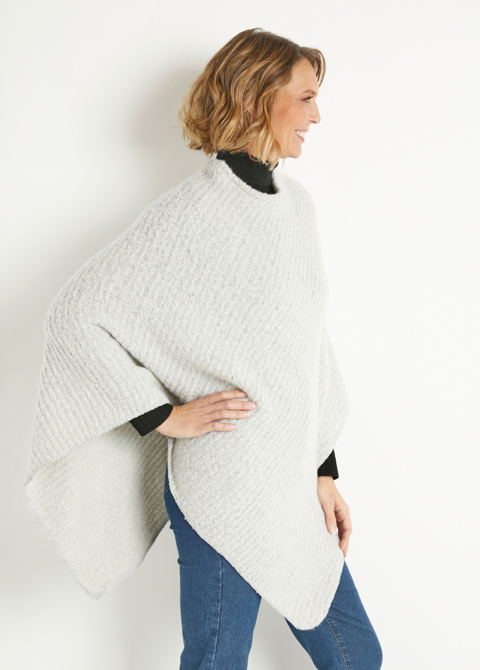 Poncho_en_maille_mousseuse_chaude_Gris_DR1_slim