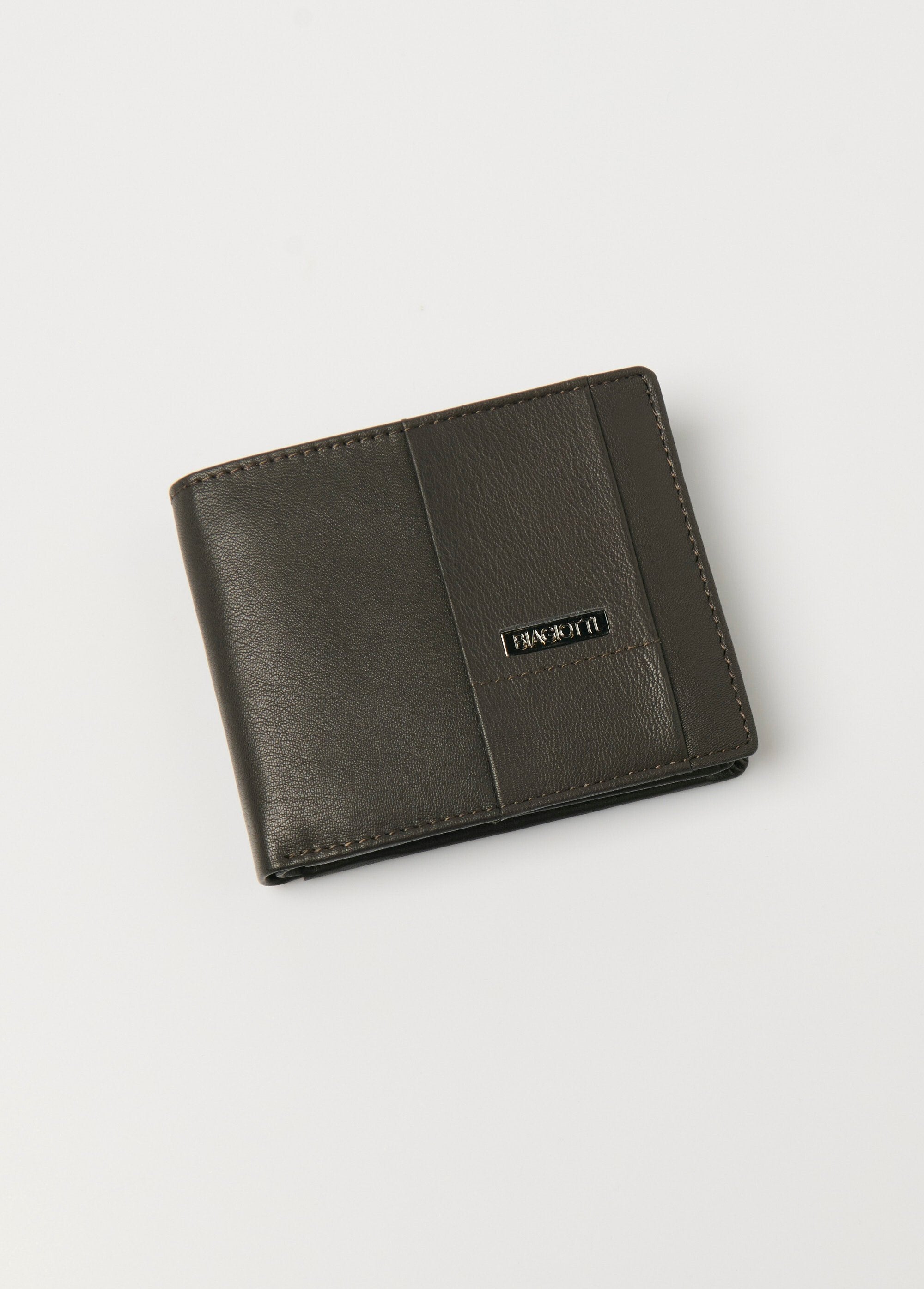 RFID_blocking_leather_wallet_Brown_OV1_slim