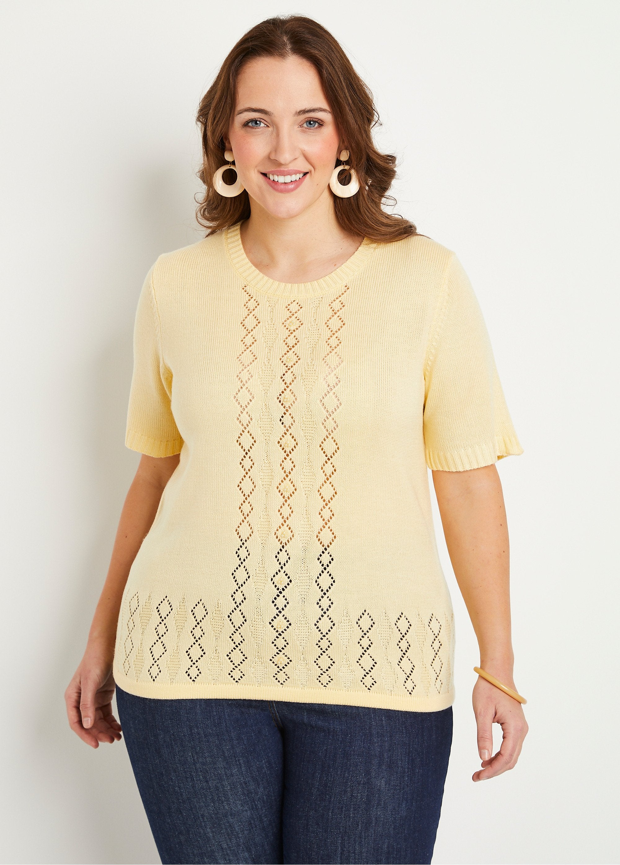 Short-sleeved_beaded_openwork_sweater_Vanilla_FA1_curvy