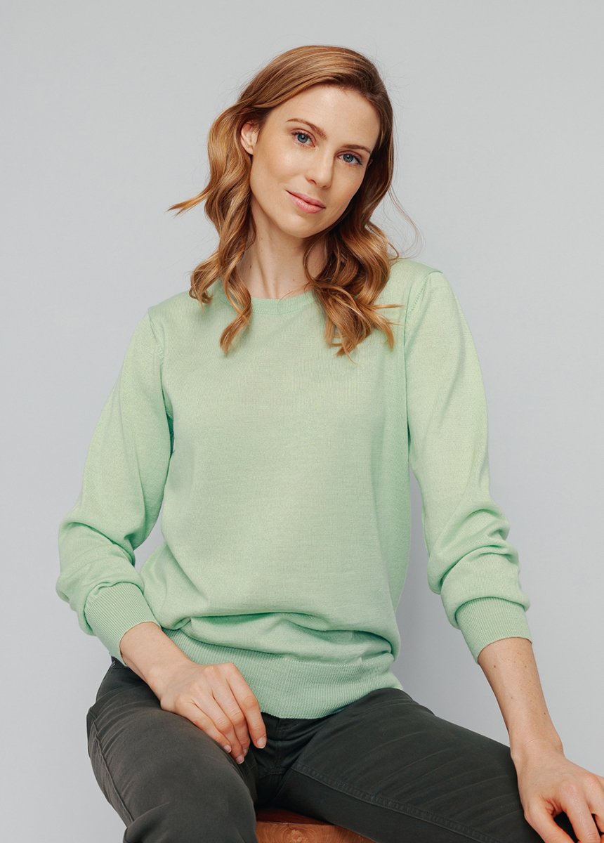 Round_neck_long_sleeve_merino_wool_sweater_Nile_green_FA1_slim