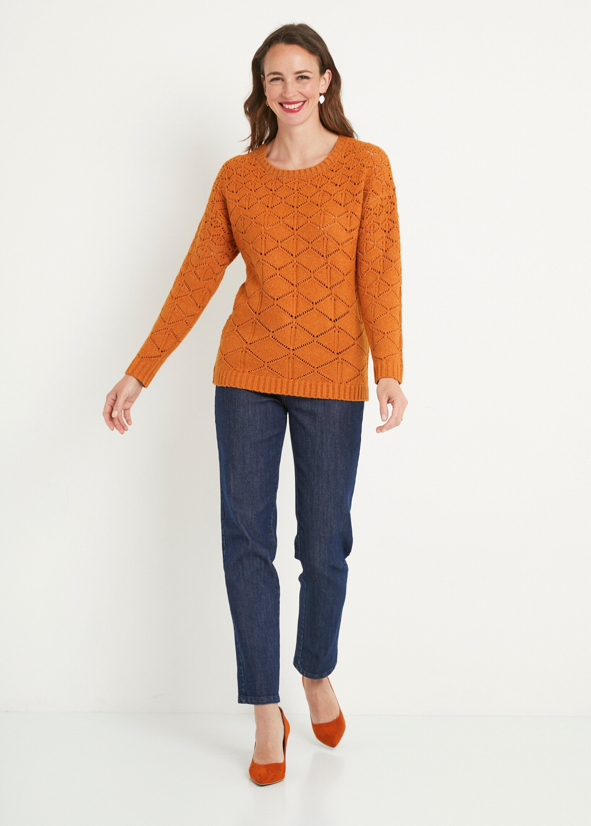 Openwork_short_sweater,_round_neck,_long_sleeves_Caramel_SF1_slim