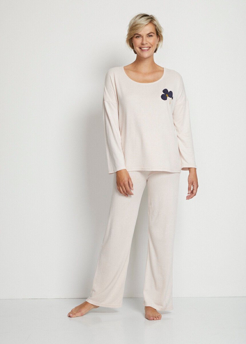 Plain_long-sleeved_soft_knit_pyjamas_Petal_FA1_slim