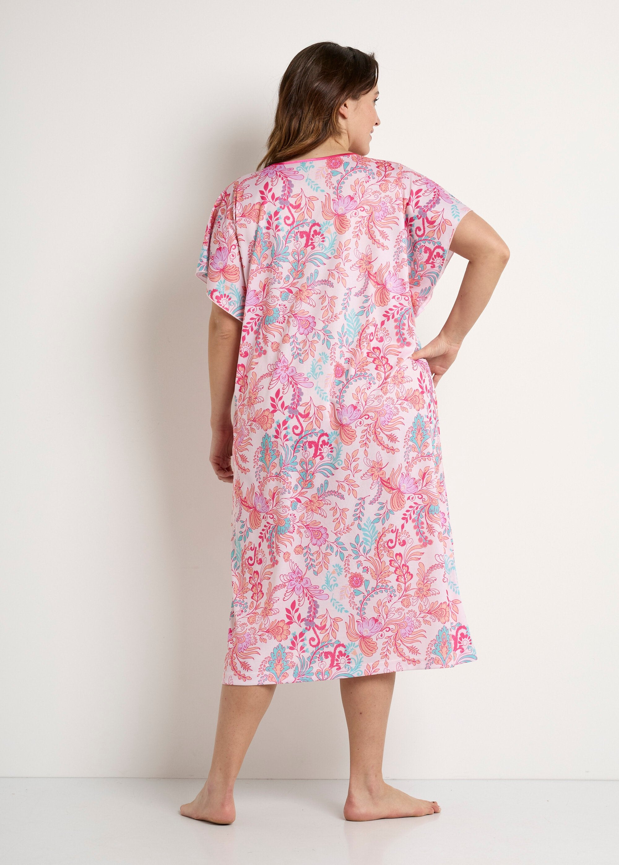 Long_satin_floral_print_hostess_dress_Pink_background_DO1_curvy