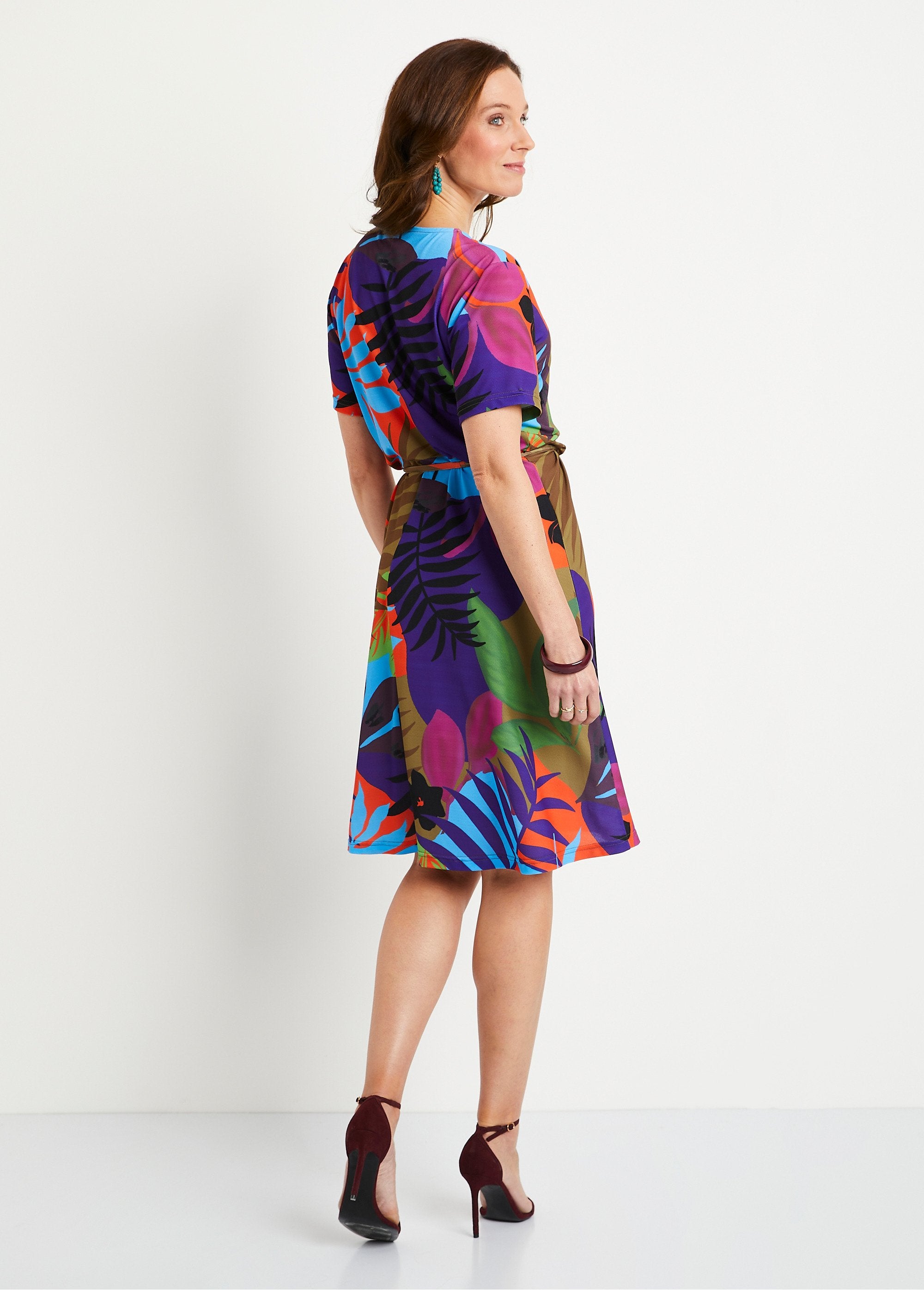 Short_leaf_print_flared_dress_Multicolor_DO1_slim