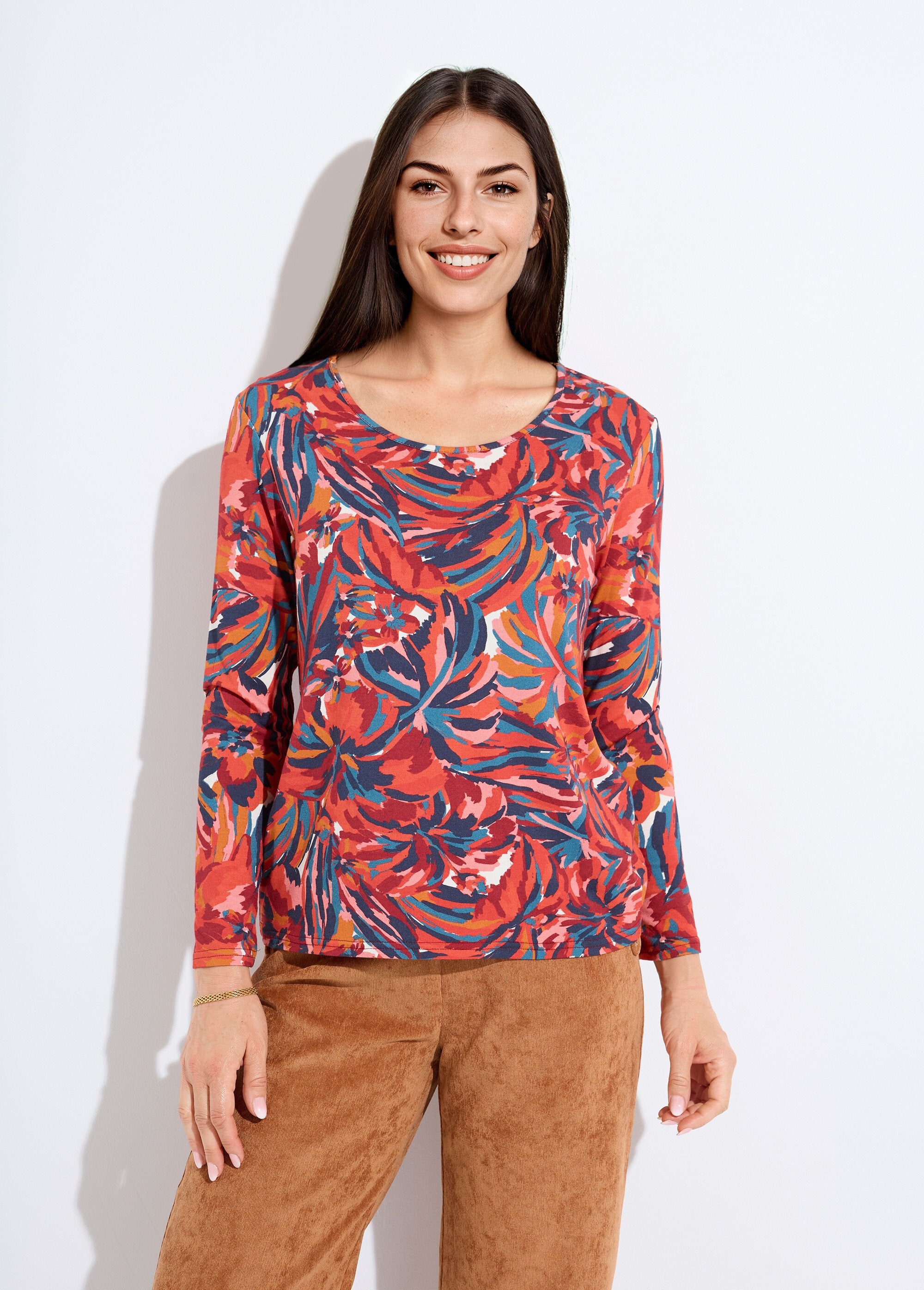 Floral_long-sleeved_round-neck_t-shirt_Tomette_print_FA1_slim
