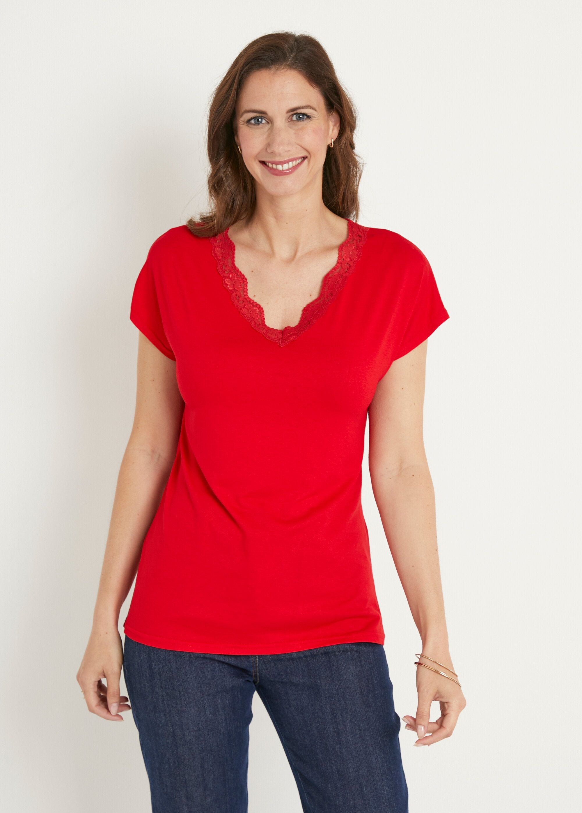 Short_stretch_lace_T-shirt_Red_FA1_slim