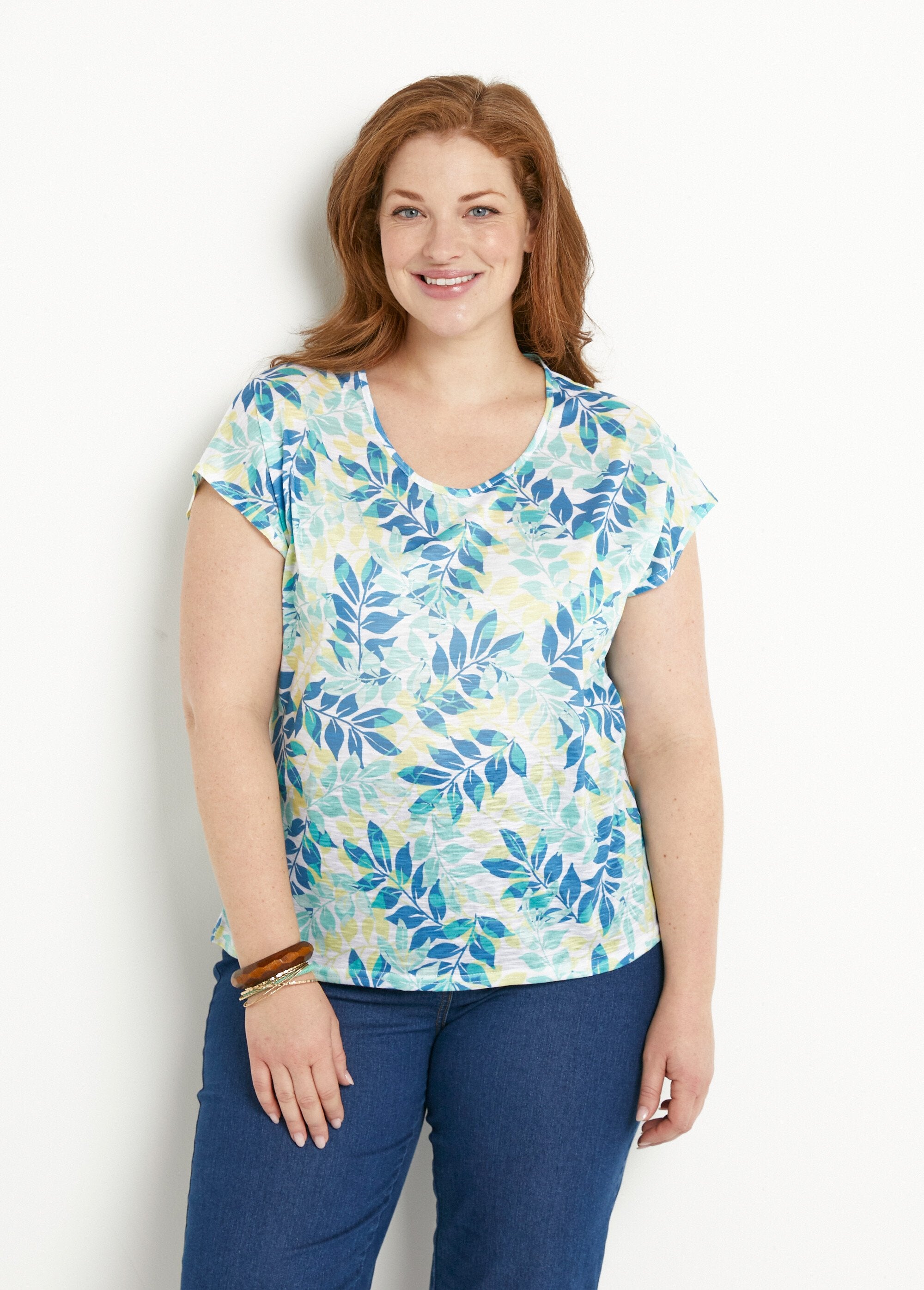 Short-sleeved_T-shirt_with_leaf_print_and_round_neck_Green_and_yellow_FA1_curvy