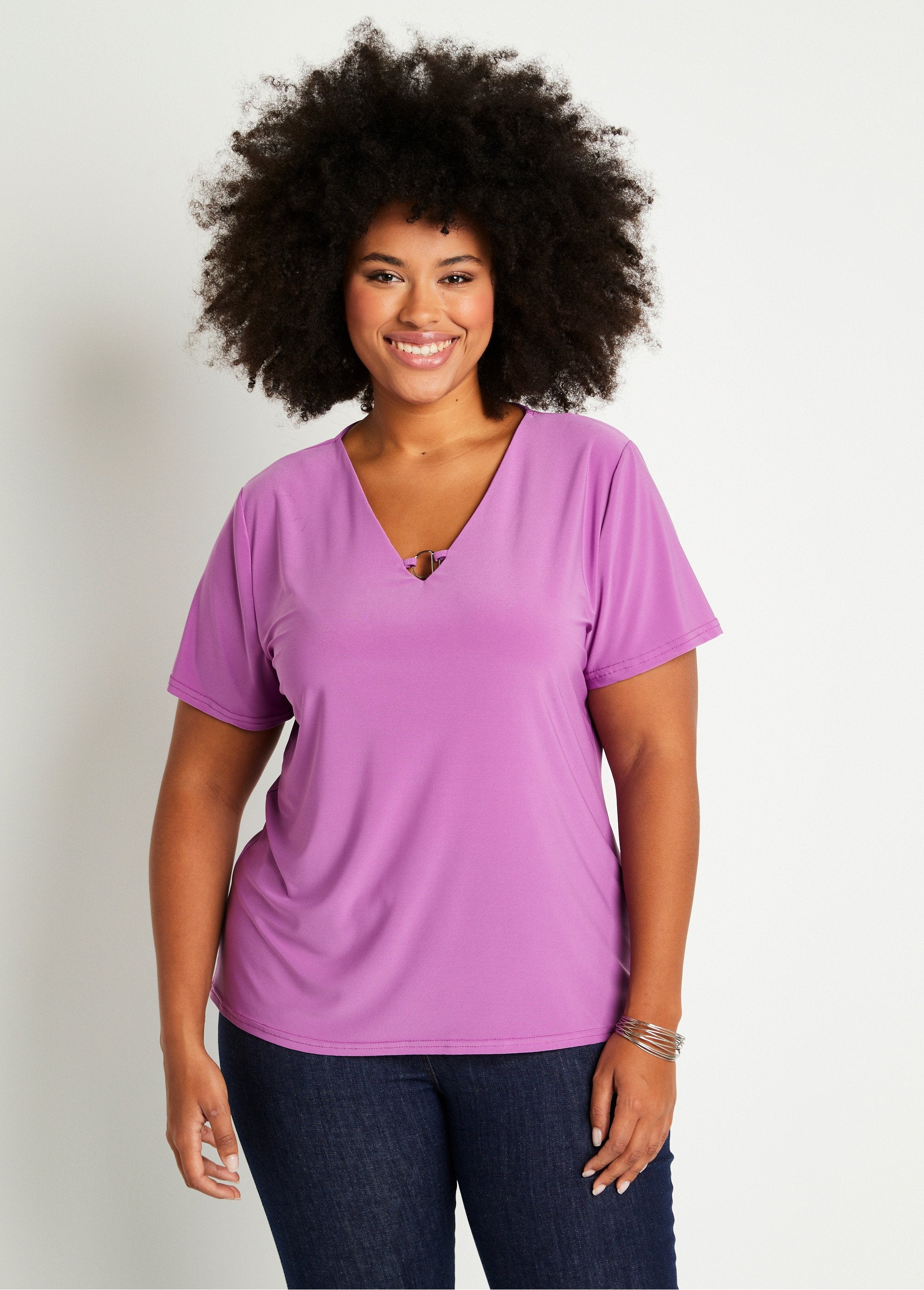 Plain_or_printed_short-sleeved_T-shirt_Plain_purple_FA1_curvy