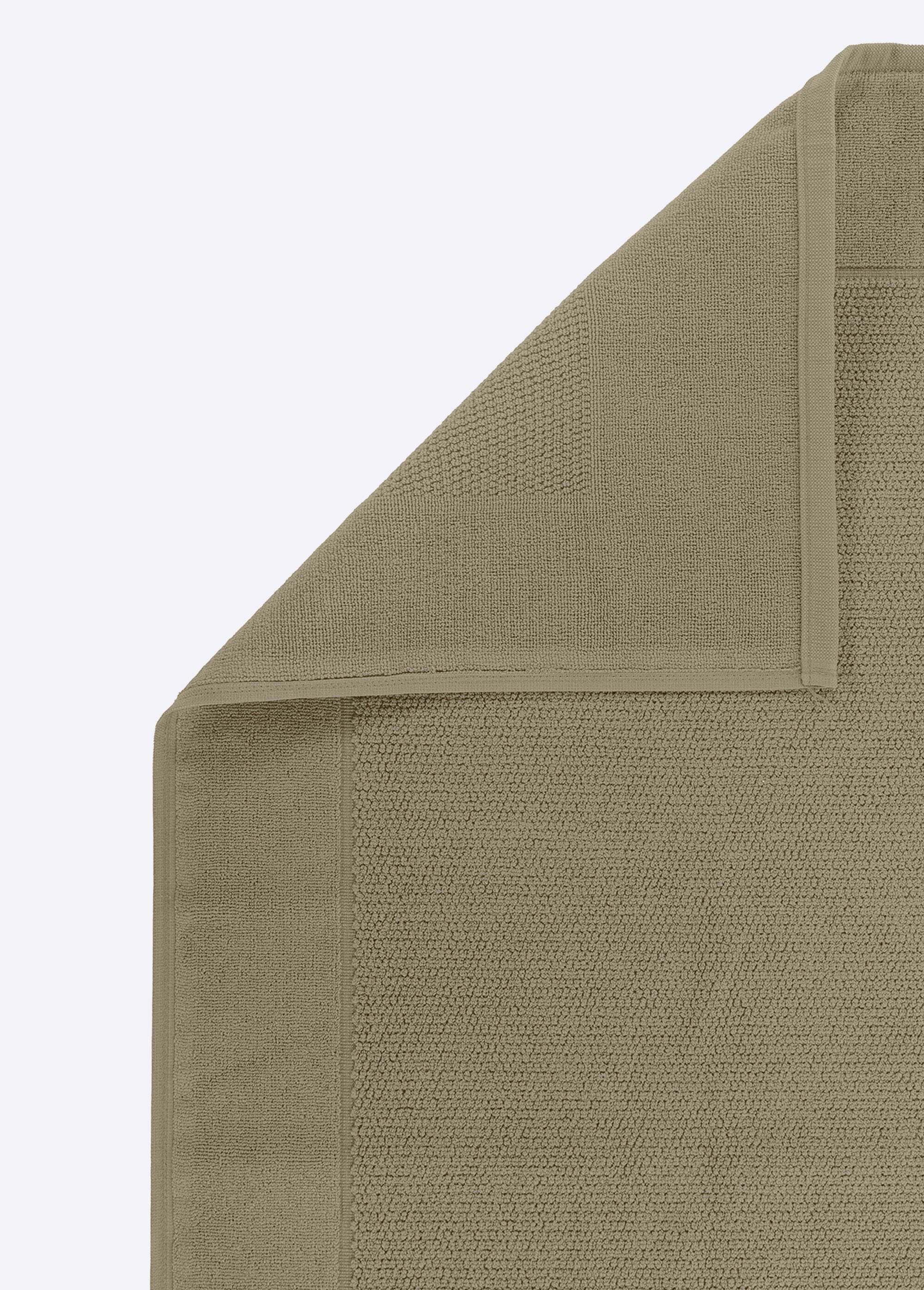 Terry_bath_mat_with_thin_border_Mole_DE1_slim