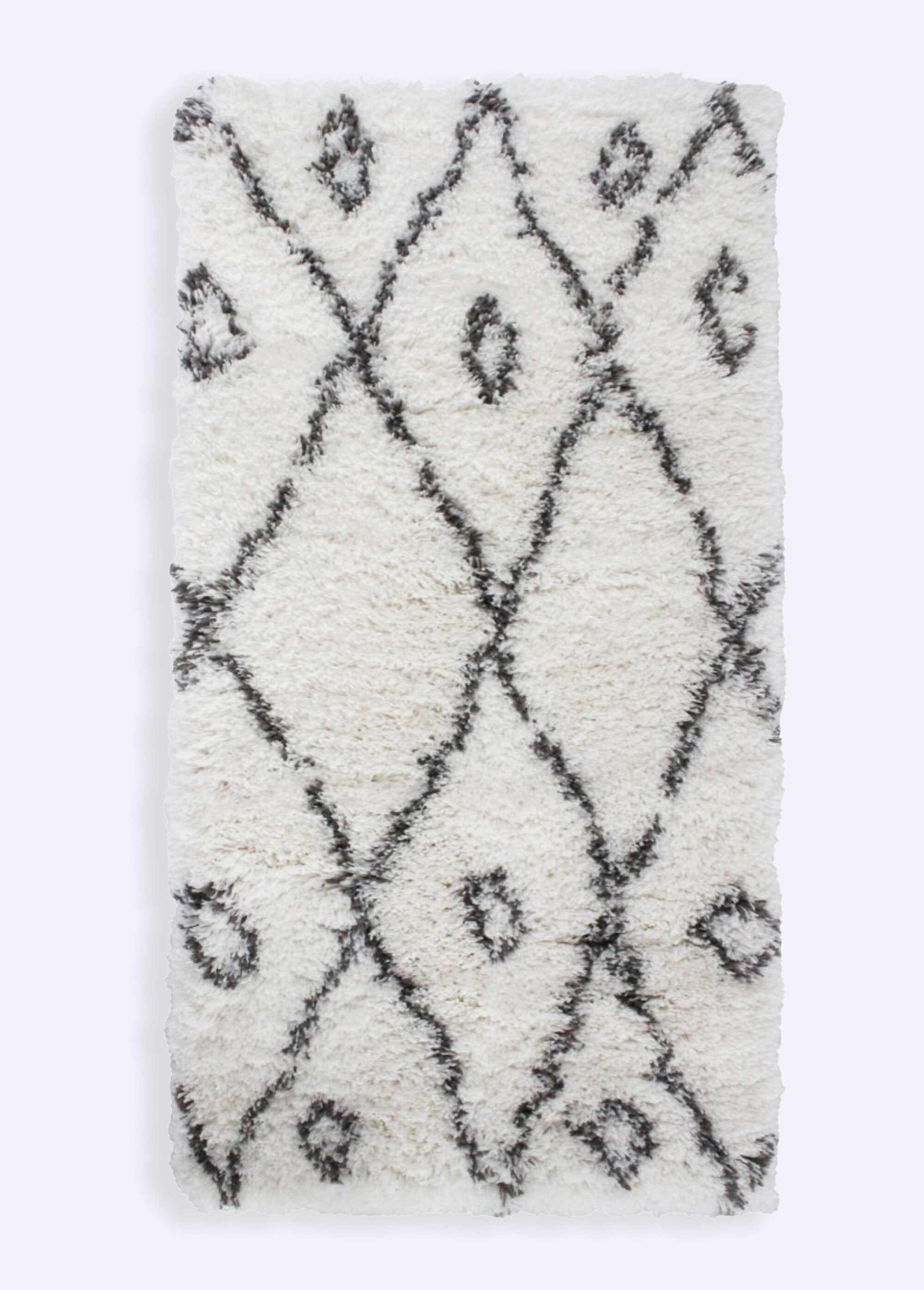 High_pile_diamond_rug,_110x60cm_Black_and_white_FA1_slim