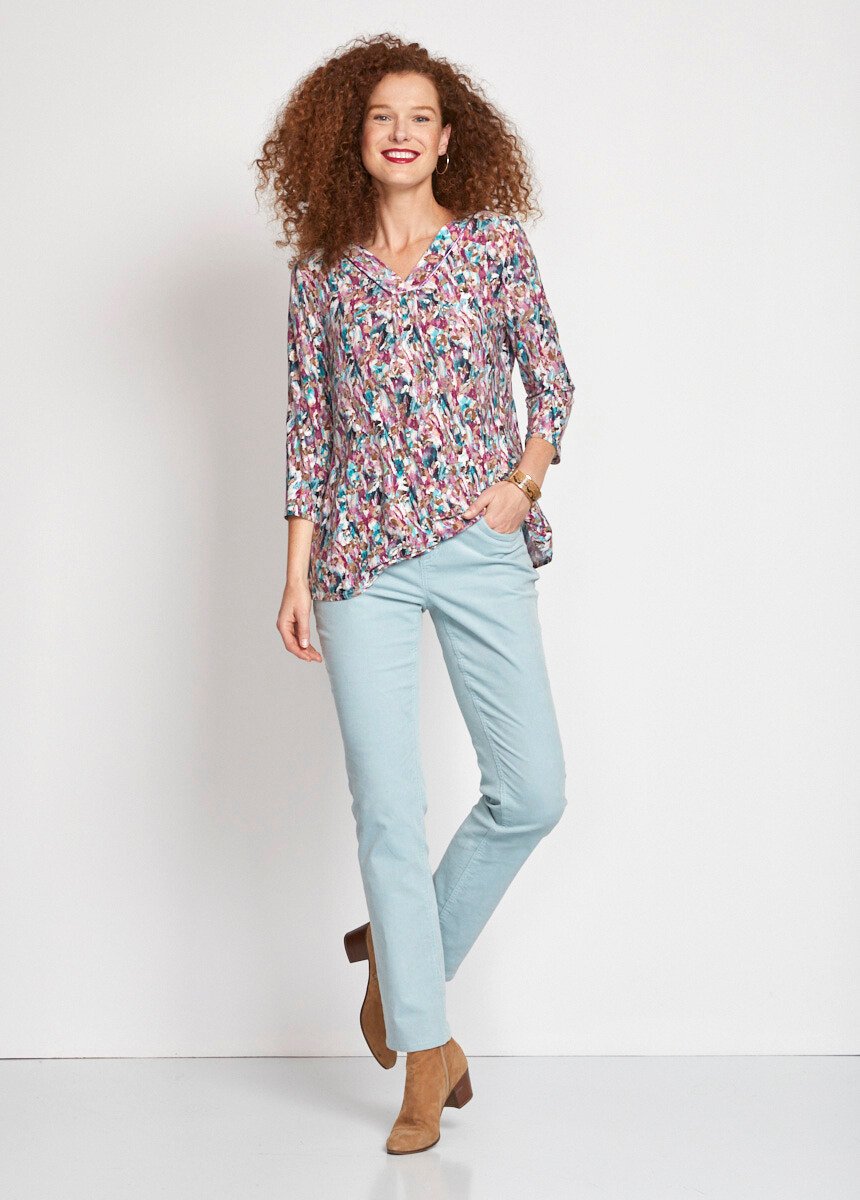 Printed_V-neck_3/4_sleeve_T-shirt_Blackcurrant_and_emerald_SF1_slim