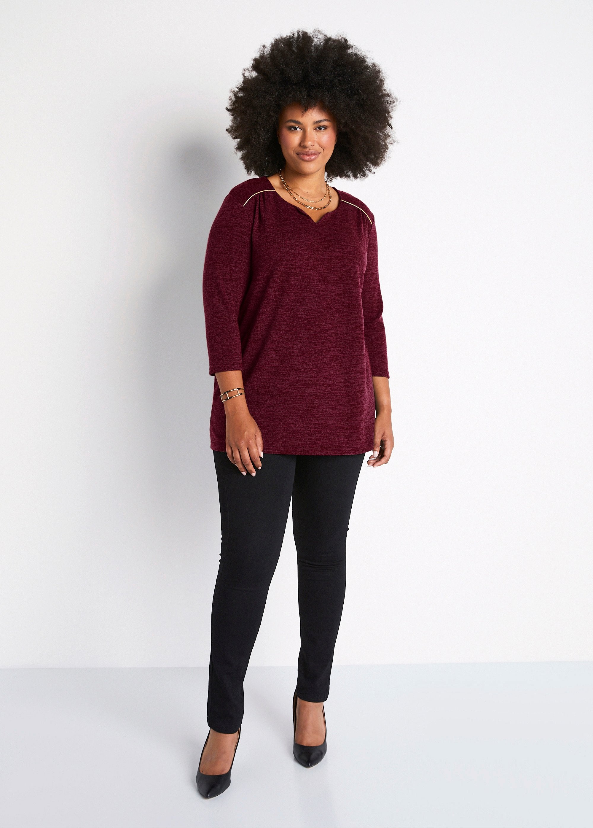 Long_flared_t-shirt_with_3/4_sleeves_and_round_neck_Plain_garnet_SF1_curvy